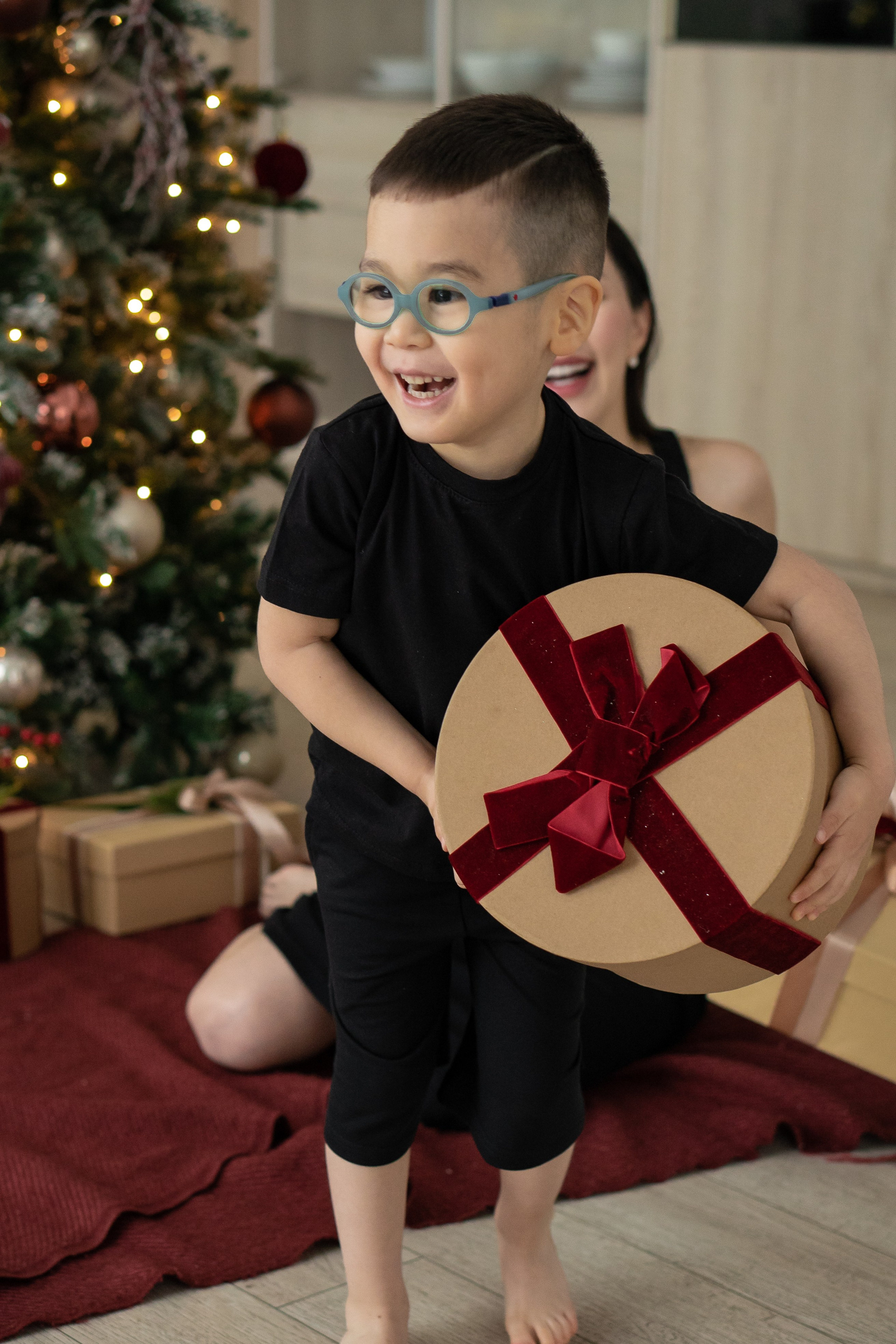 Гиляна и Данечка. Новогодняя история в студии. Фотограф Ольга Игорева