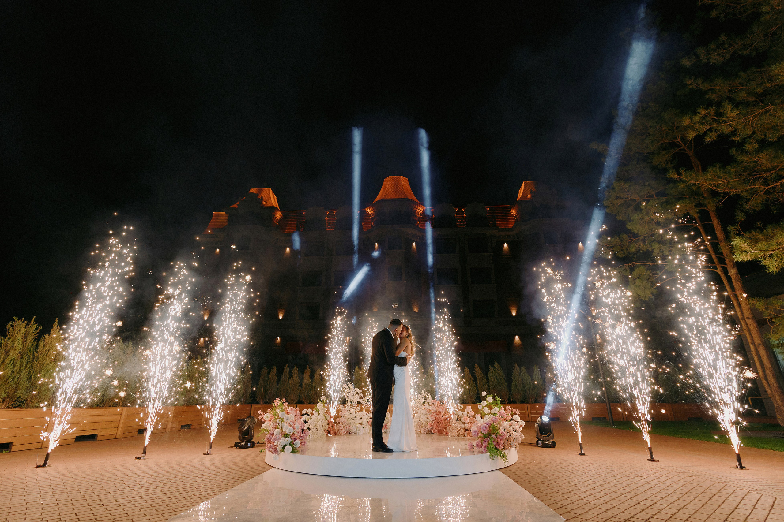 Your love is all I need in my world. Свадебный фотограф в Ростовe-на-Дону Анастасия Прутова