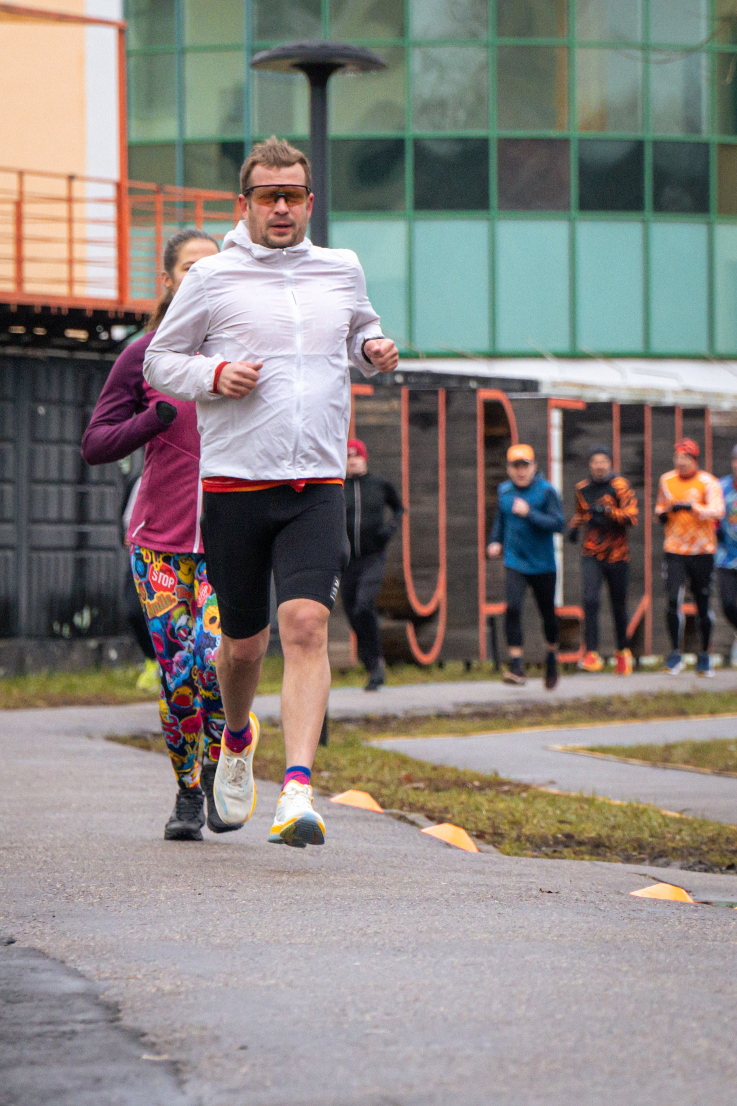 5 вёрст Реутов 16.11.2024. Роман Капилюшов. Бег. Фото. Видео. г. Люберцы