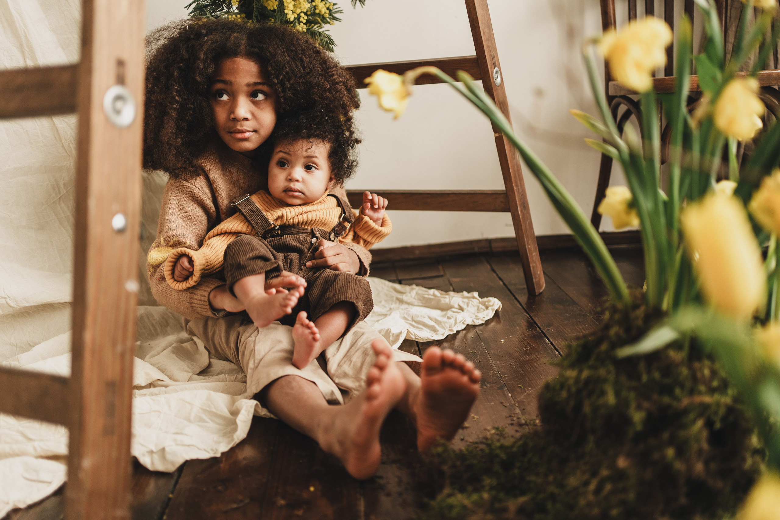 Девочки в мимозе. Семейный и детский фотограф и видеограф в Москве, Серпухове и Тарусе Валерия Сорокина