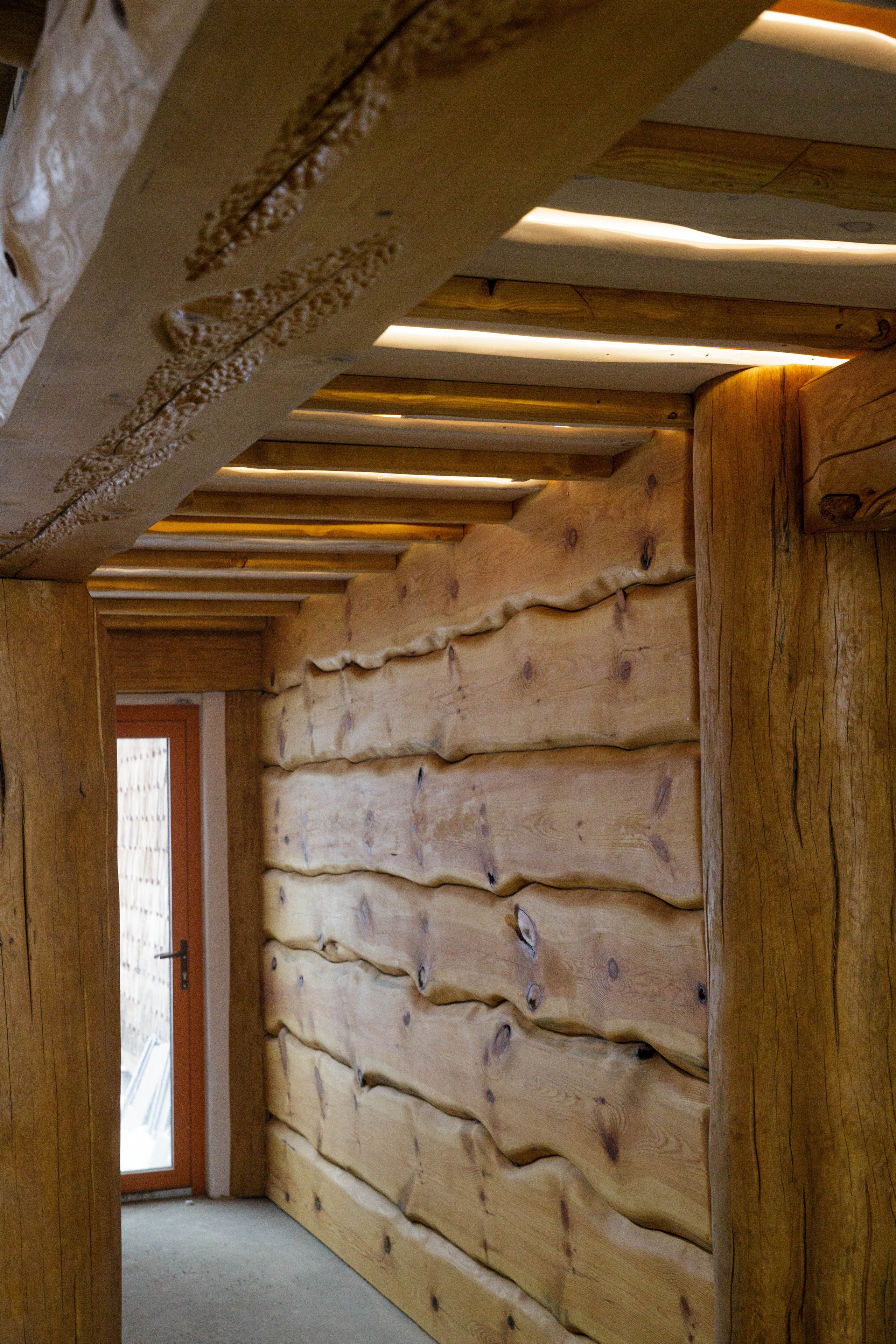 ОТДЕЛКА. Строительство, отделка и реставрация деревянных домов в Москве и М.О