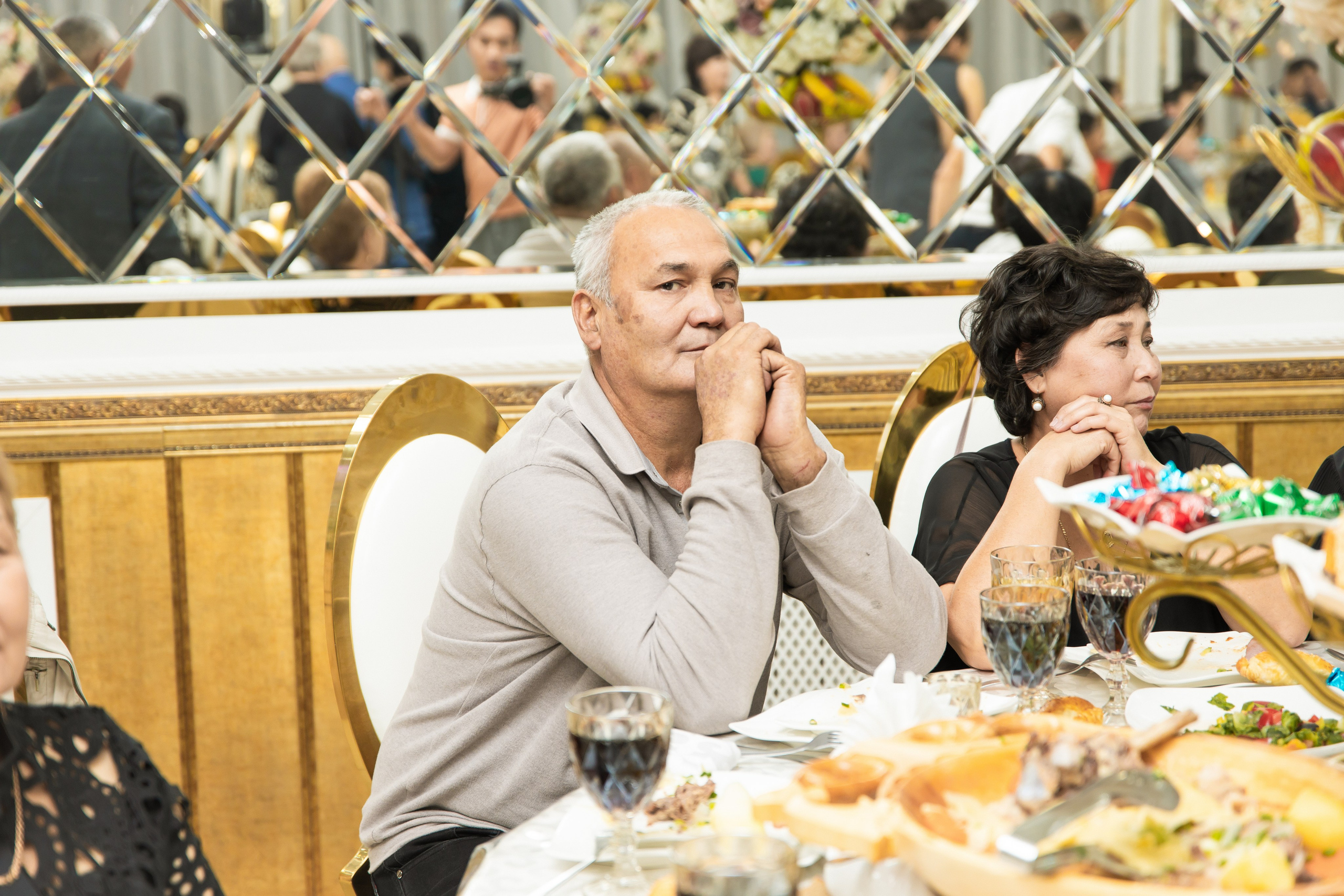 Юбилей. Свадебный и студийный фотограф в Алматы Ильяс Кырбаев