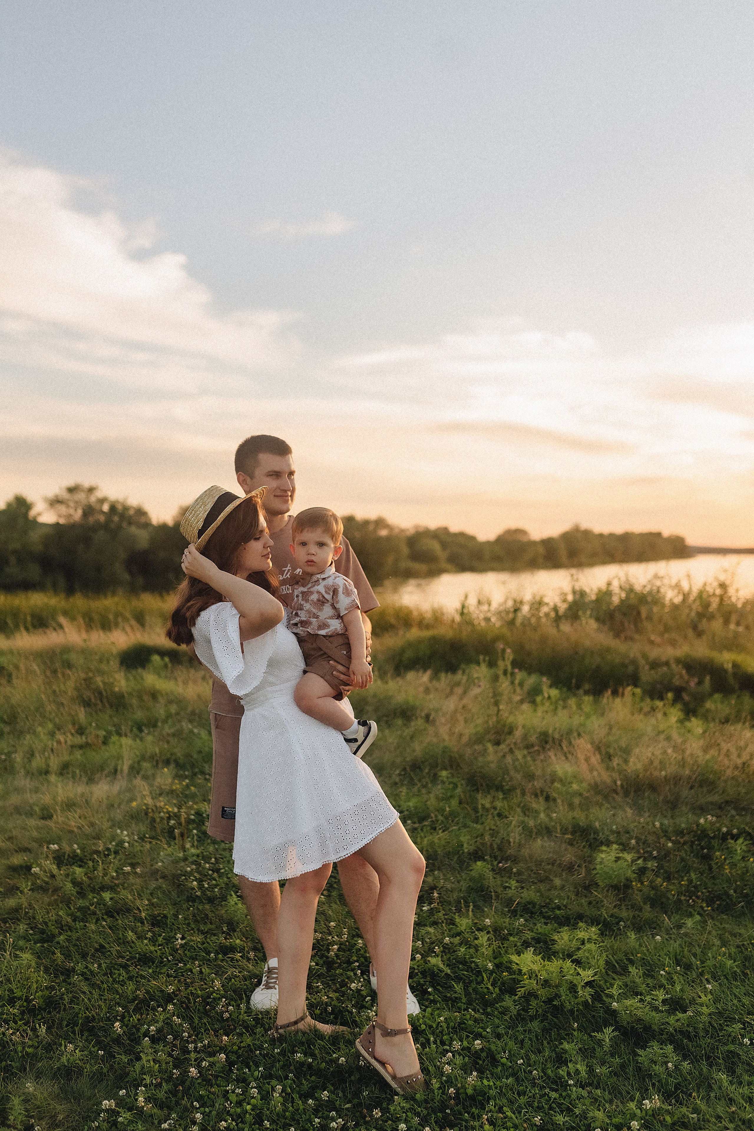 Светлана, Сергей и Женя | Семейная съемка на закате. Фотограф Карина Шмулёва. Воронеж и область