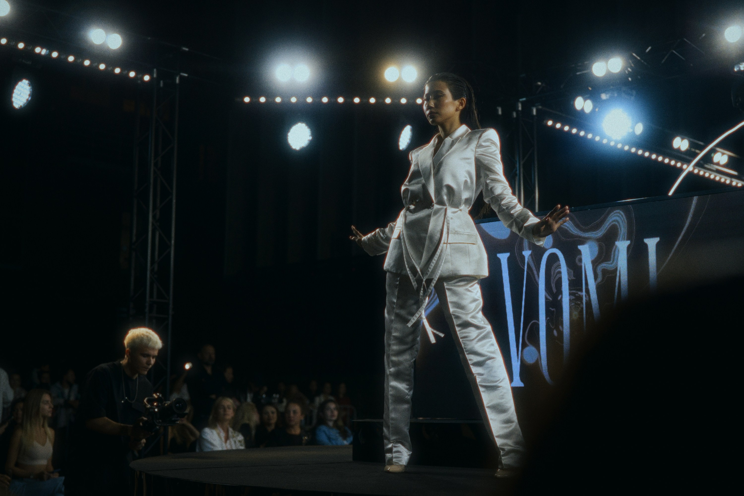 Vomi (backstage). Фотограф Юрин Евгений