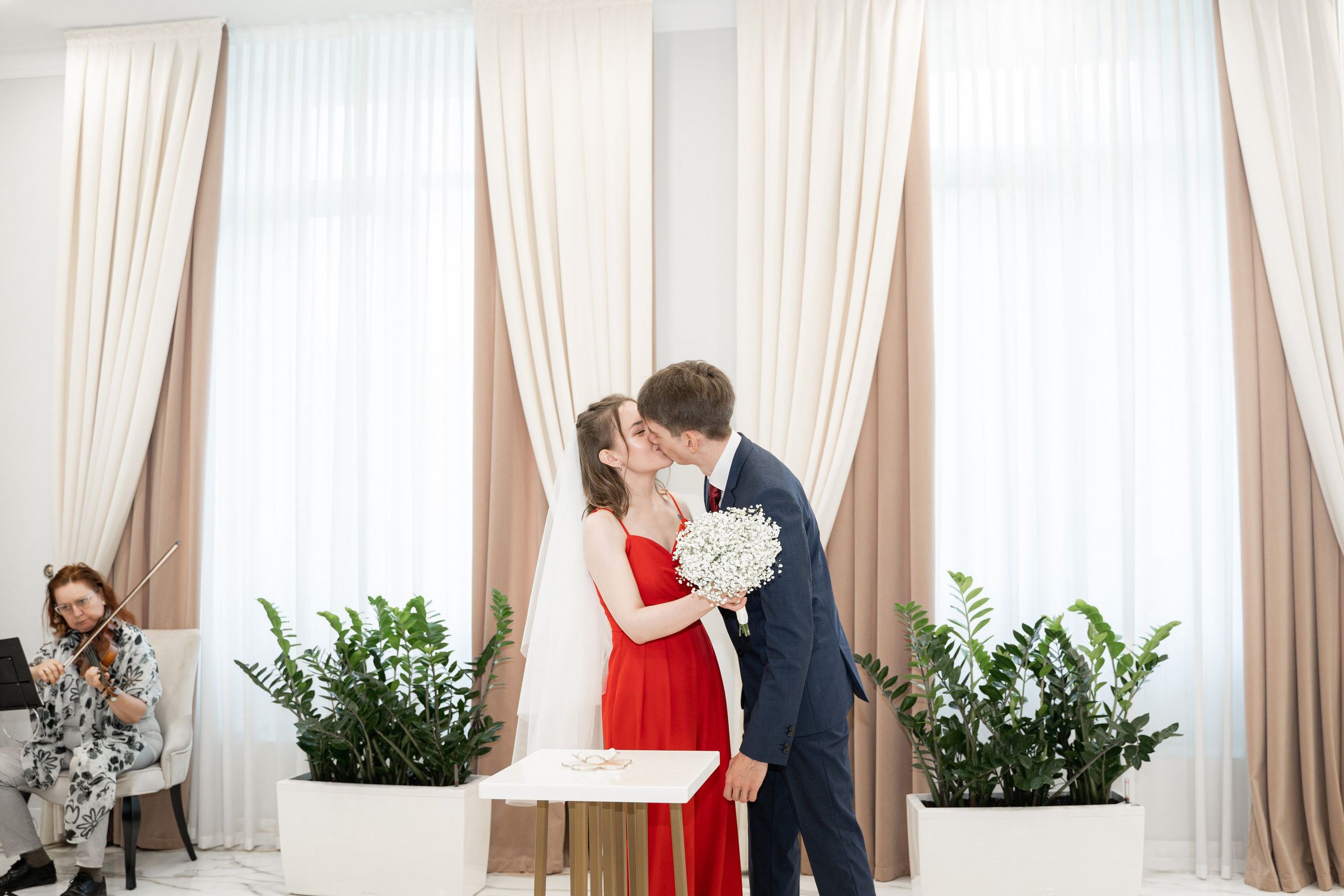 Гоша & Женя | Роспись, прогулка под дождем. Свадебный фотограф Москва Инесса Зверева