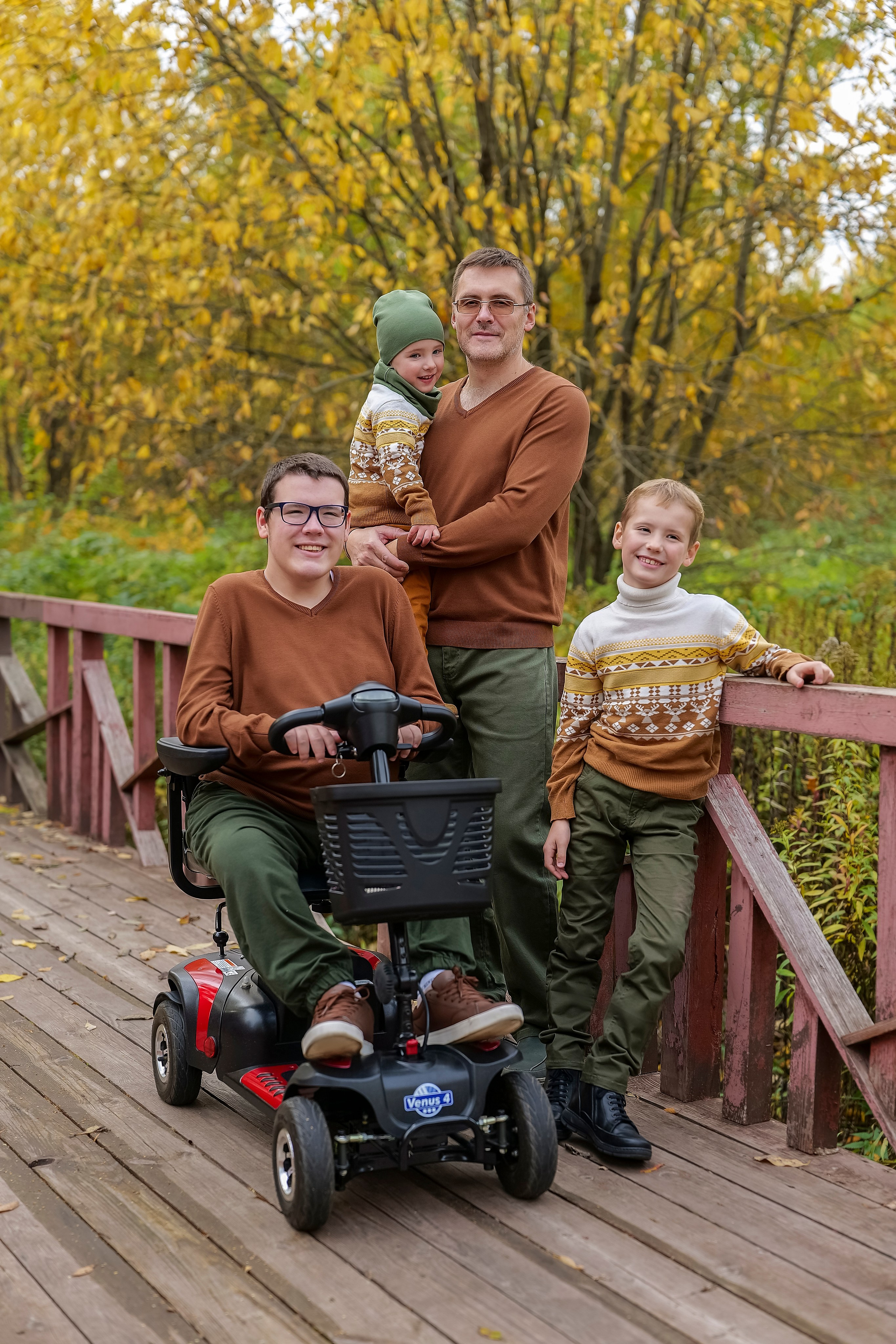 Парк Долгие пруды. Детский и семейный фотограф г. Москва Оксана Катаджи