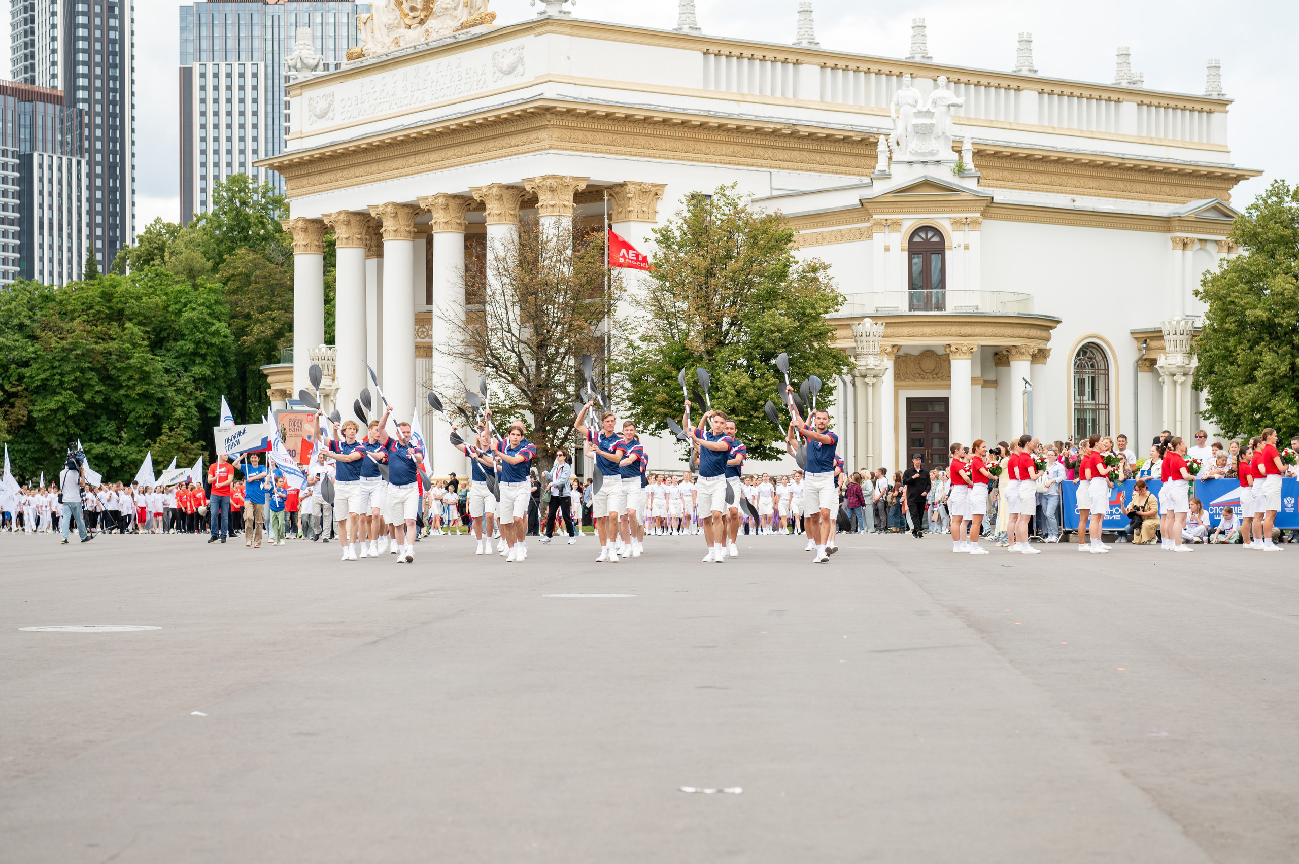 Спортивное шествие посвященное Дню физкультурника!. Детский и семейный фотограф г. Москва Оксана Катаджи