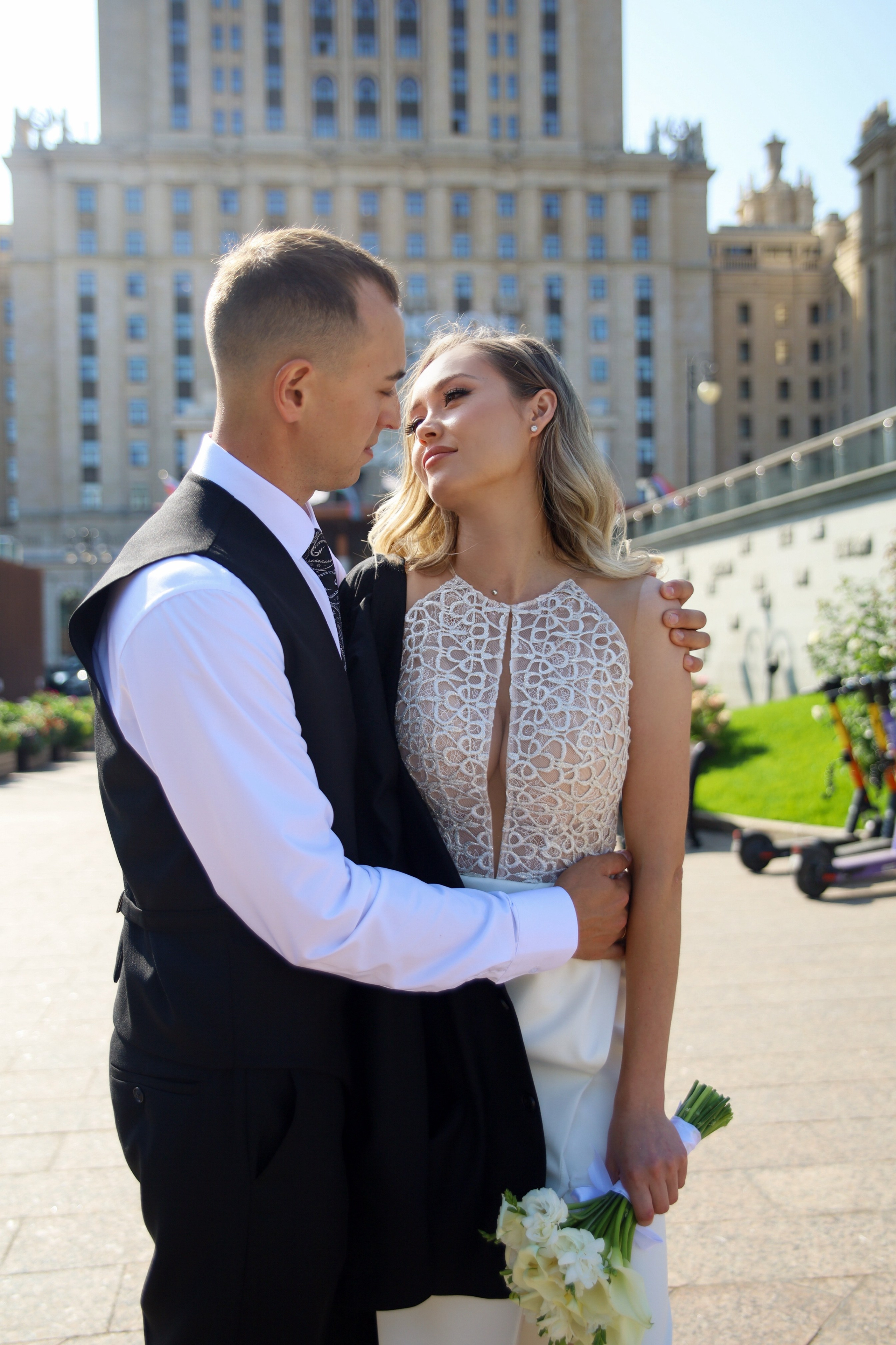 Кристина и Иван. МГУ. Главная