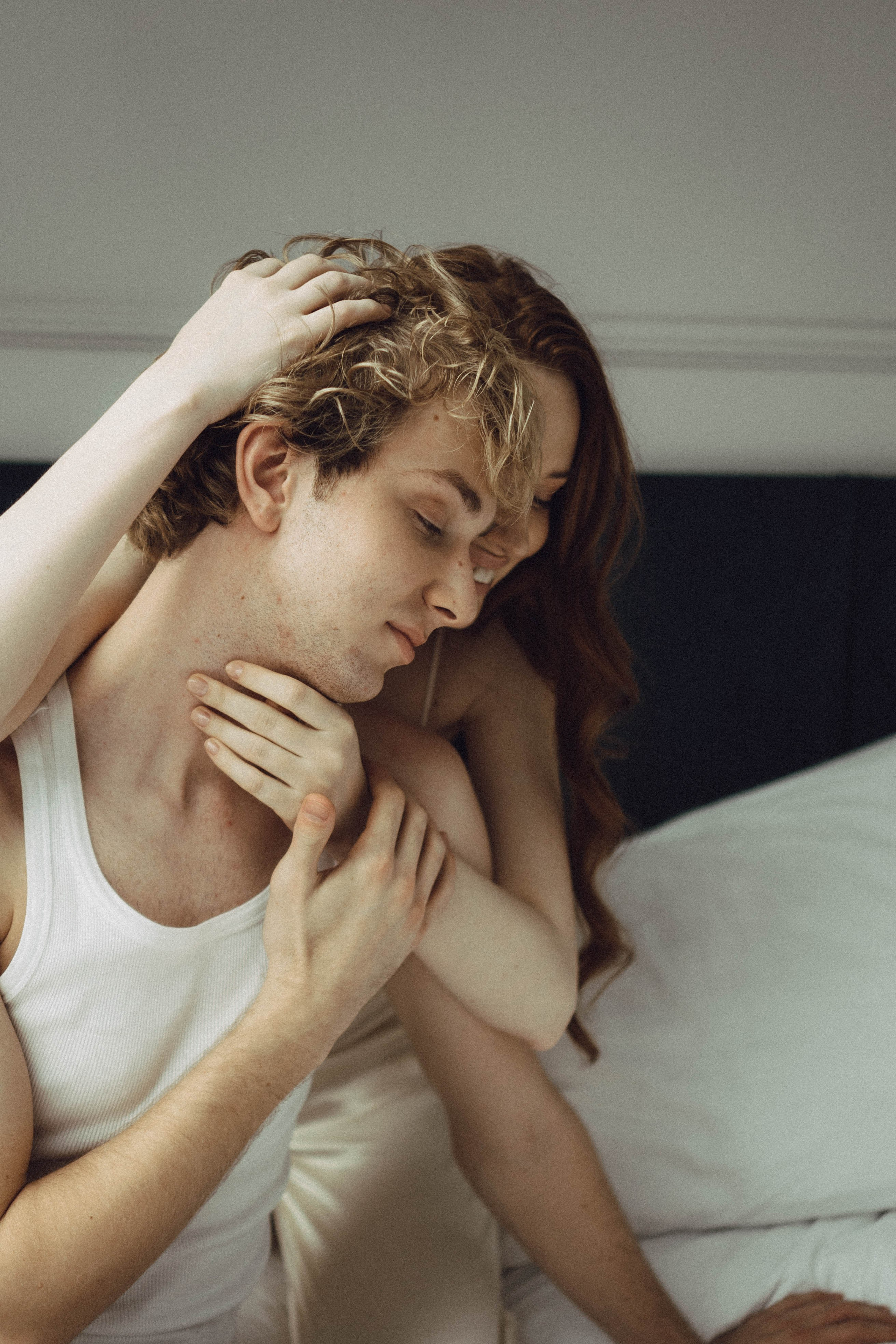 СВАДЕБНАЯ СЬЕМКА В ОТЕЛЕ. СБОРЫ ЖЕНИХА И НЕВЕСТЫ И ТАКЖЕ ТОР И ПОДГОТОВКА К ПРОГУЛКЕ. Профессиональный фотограф, Санкт-Петербург — Виктория Богомолова