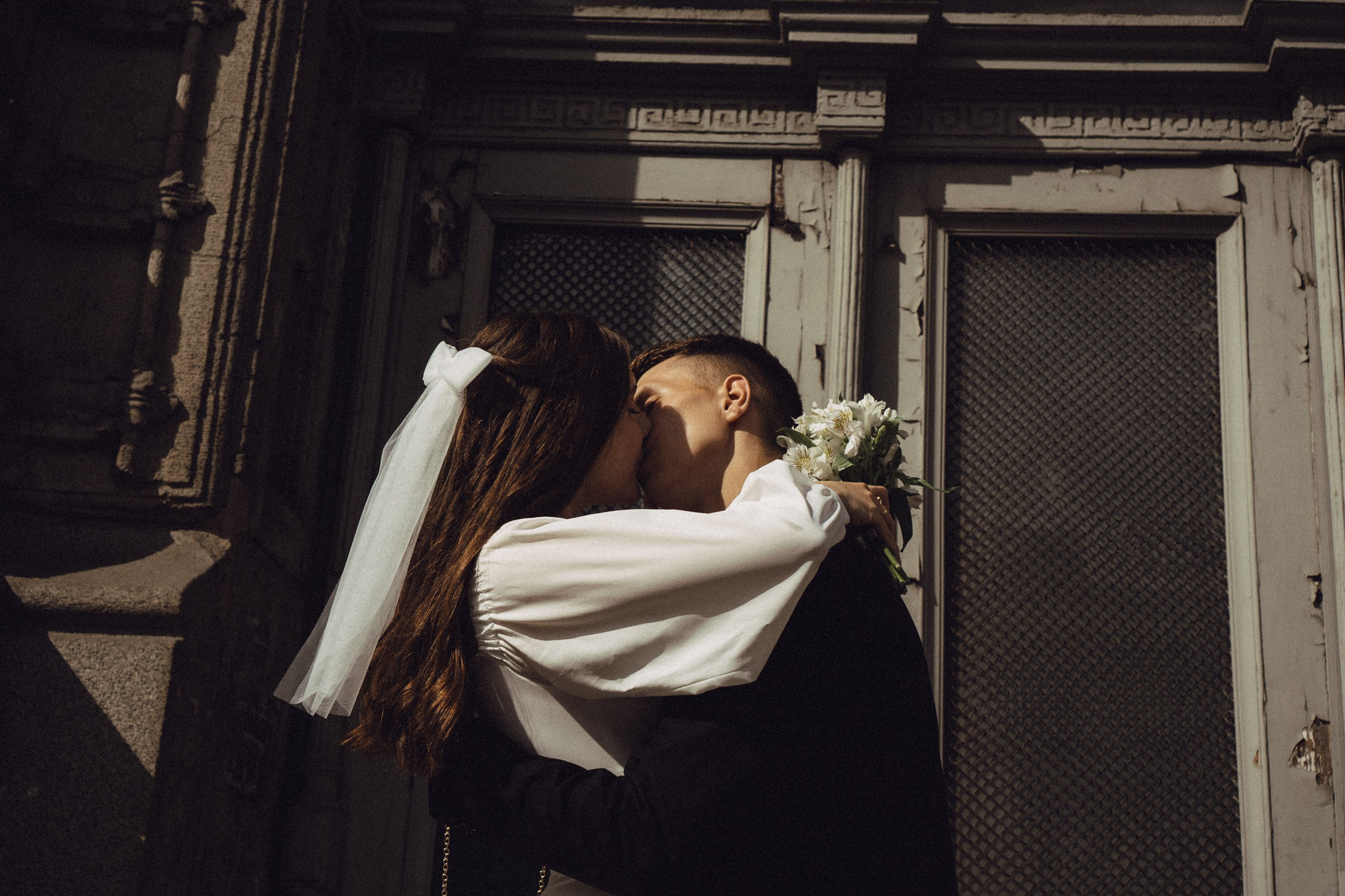 СВАДЕБНАЯ СЬЕМКА В ТАВРИЧЕСКОМ САДУ И ПРОГУЛКА ПО ЧЕРНЫШЕВСКОЙ. Профессиональный фотограф, Санкт-Петербург — Виктория Богомолова