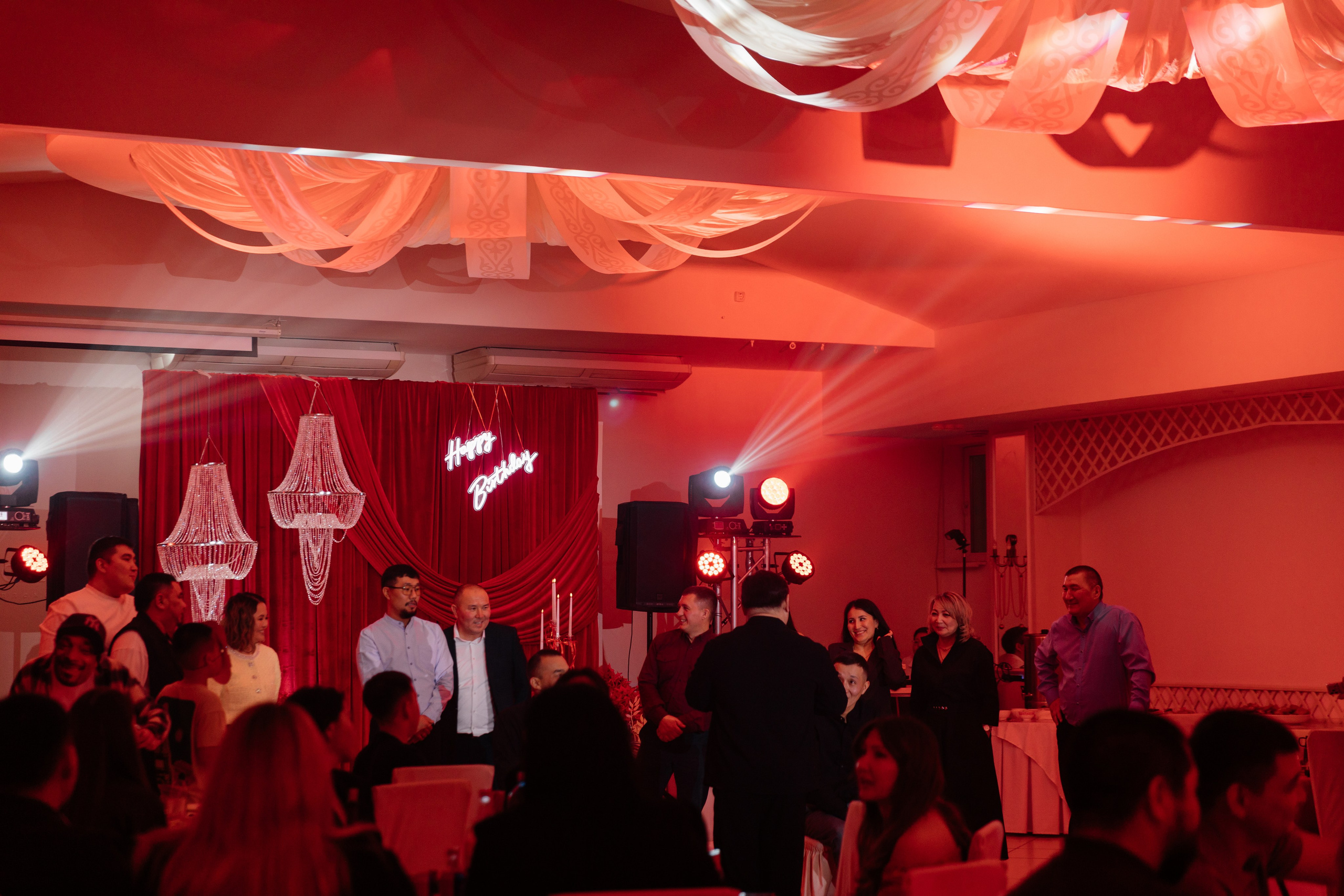 Happy Birthday. Фотограф Семён Гнеушев