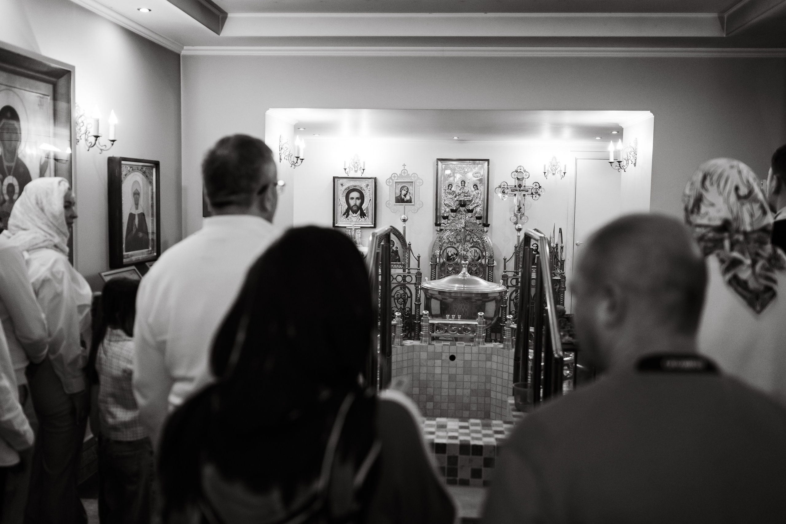 Крещение в Храме Мартина святителя на таганке. Фотограф Ксения Огородова портфолио
