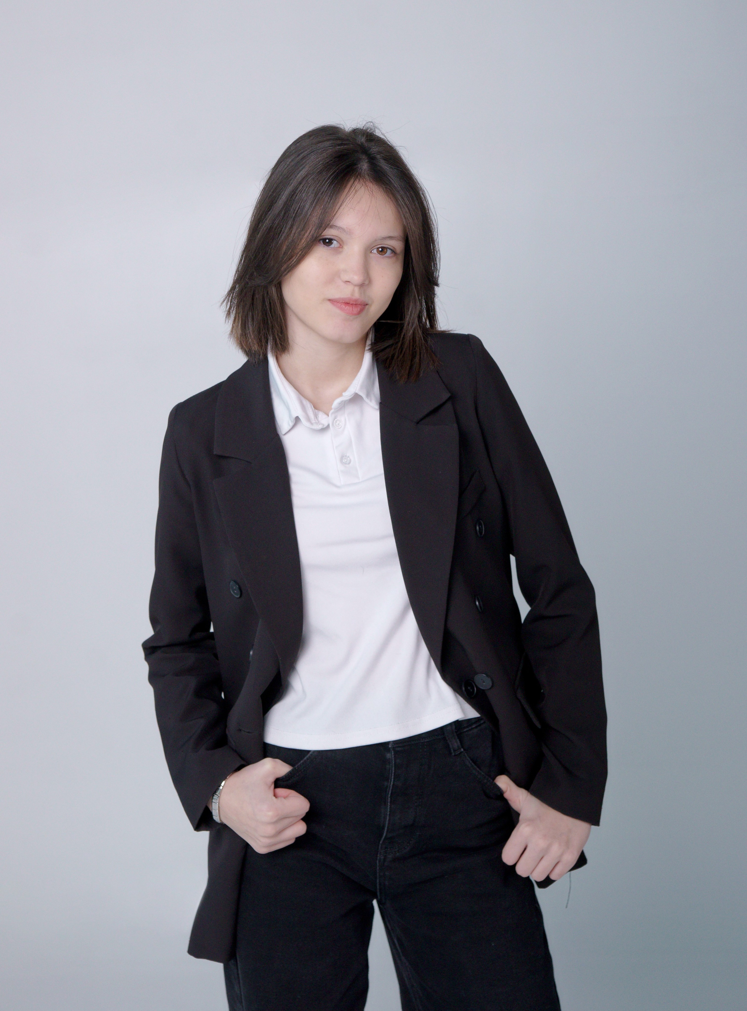 Фотосессия в студии выпускников 9 11 классов в Иркутске