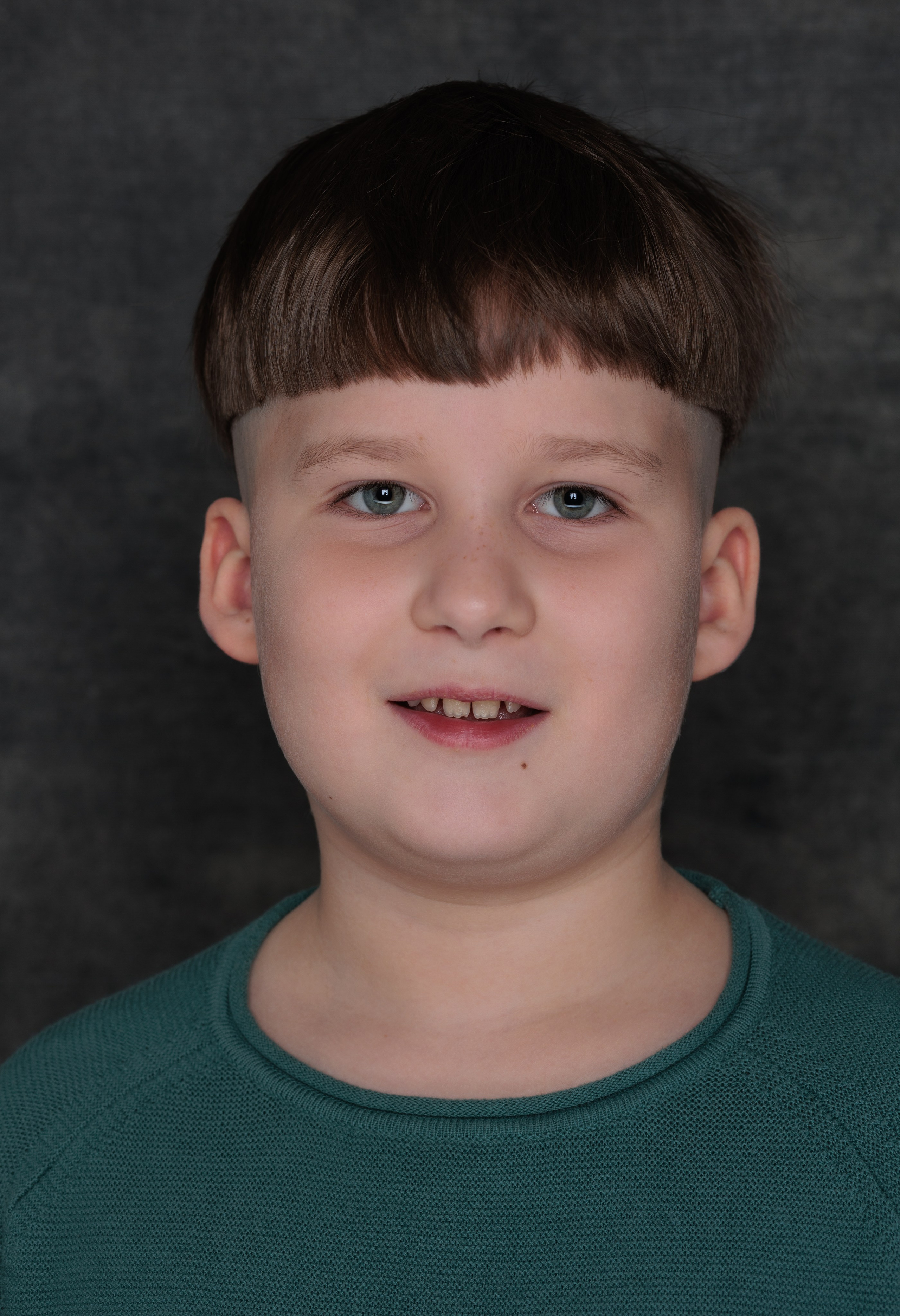 МАТВЕЙ. Я фотограф из Москвы к Вашим услугам