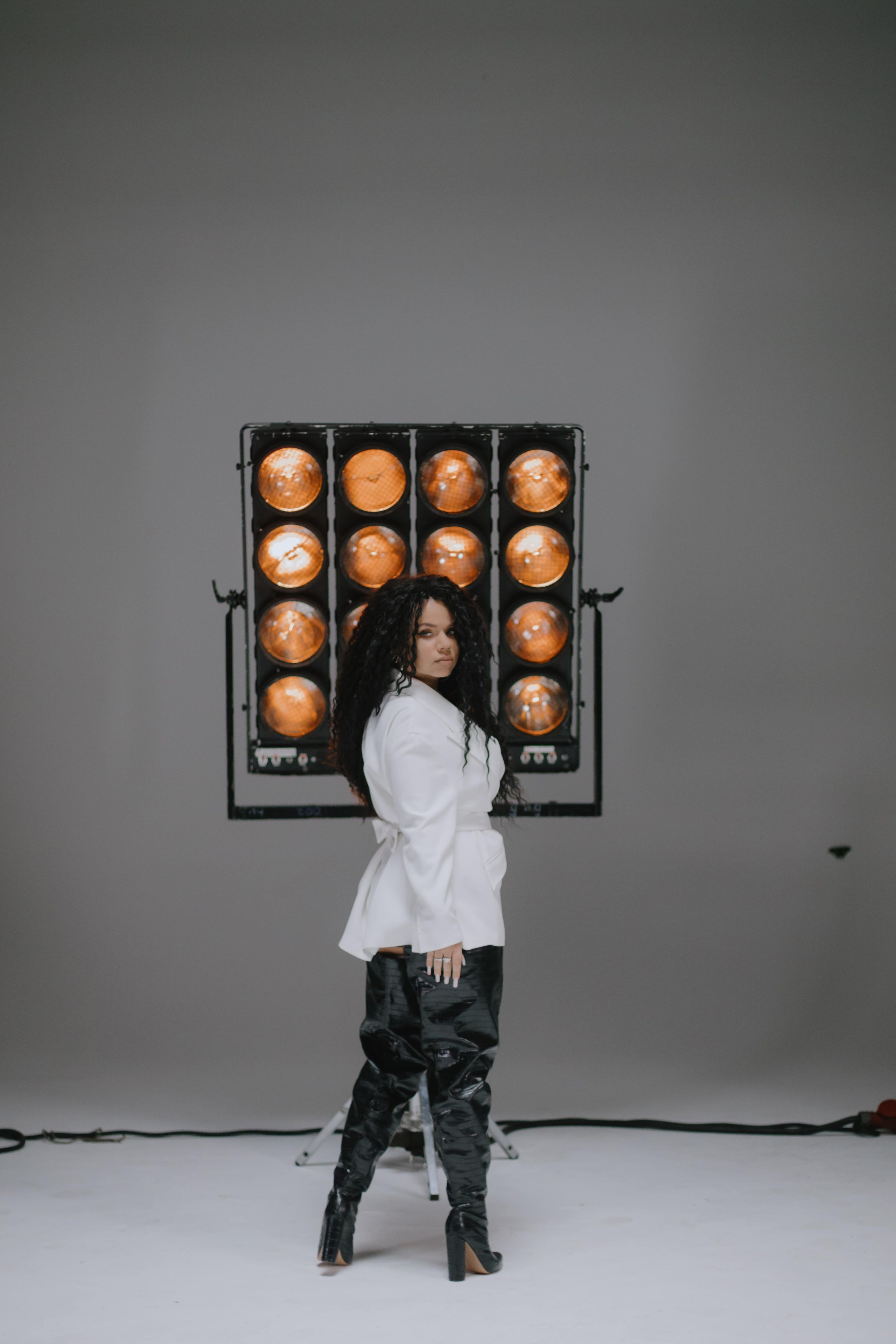 Съемка клипа Юлианны Карауловой и Бьянки. Фотограф в Москве и Санкт-Петербурге Дарина