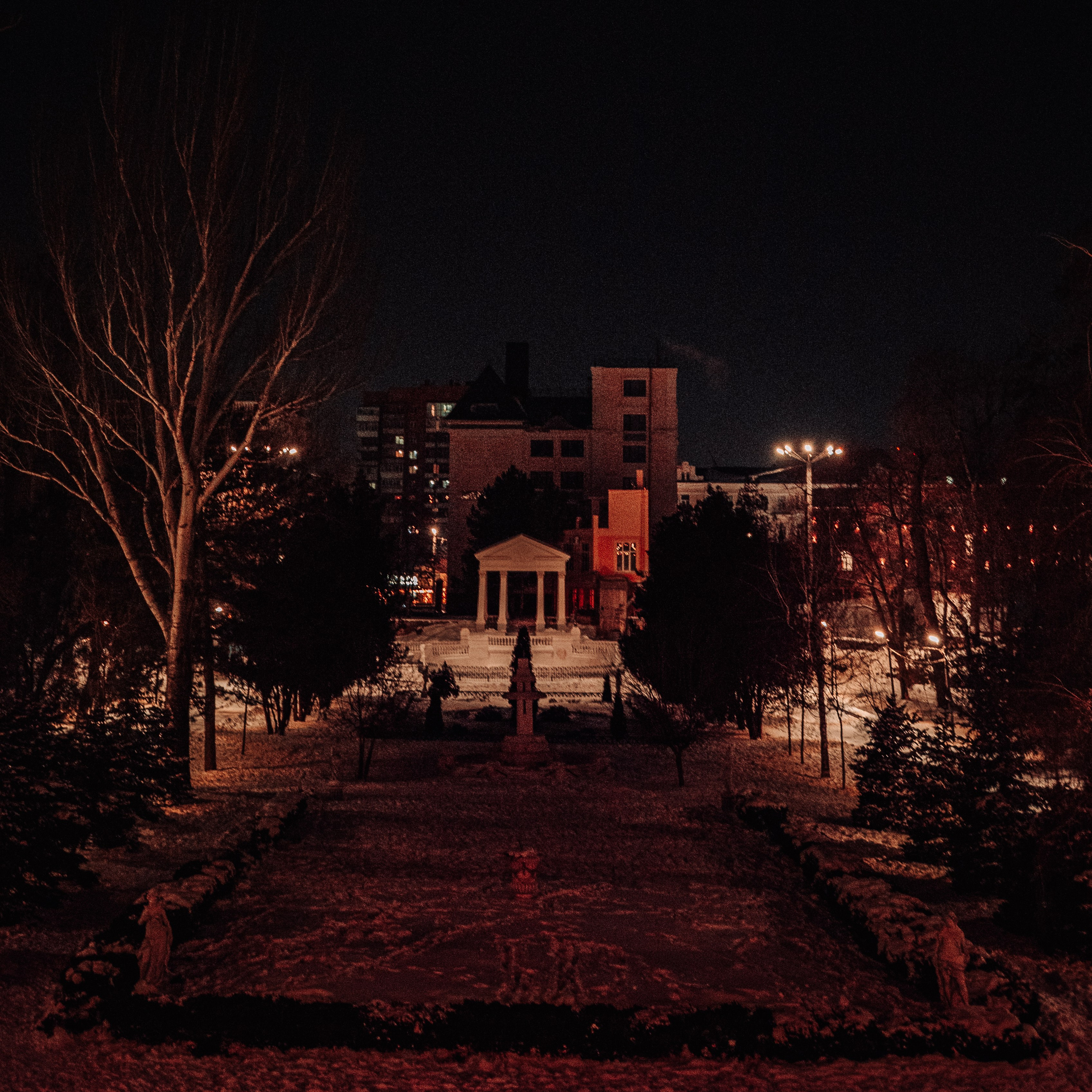 АРХИТЕКТУРА И ГОРОД. Фотограф. Пейзажи, макро, портреты. Город Енакиево, без границ в съёмке