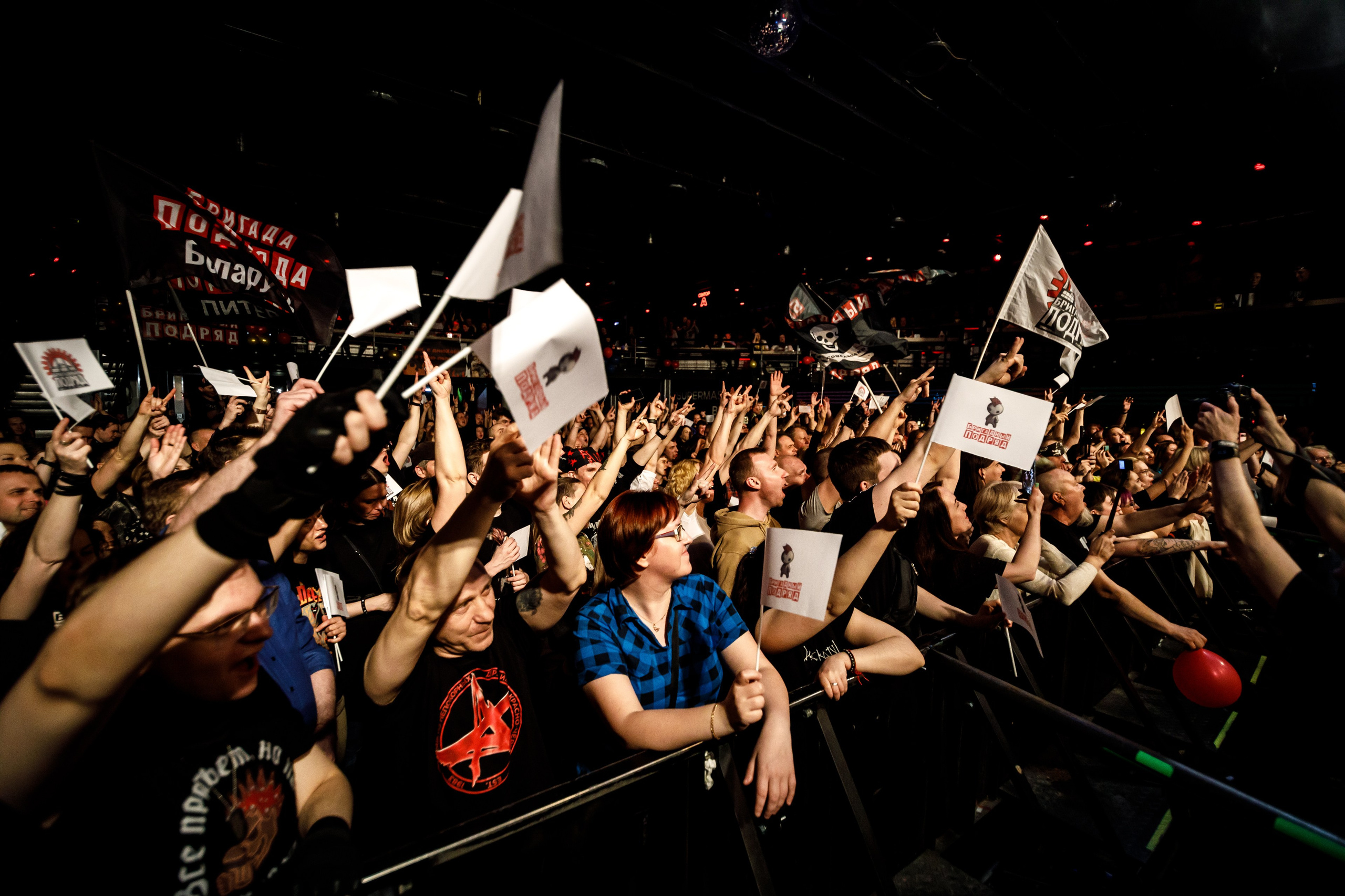 БРИГАДНЫЙ ПОДРЯД. Фотограф Елена Богачева (lenalena_na_na_na)