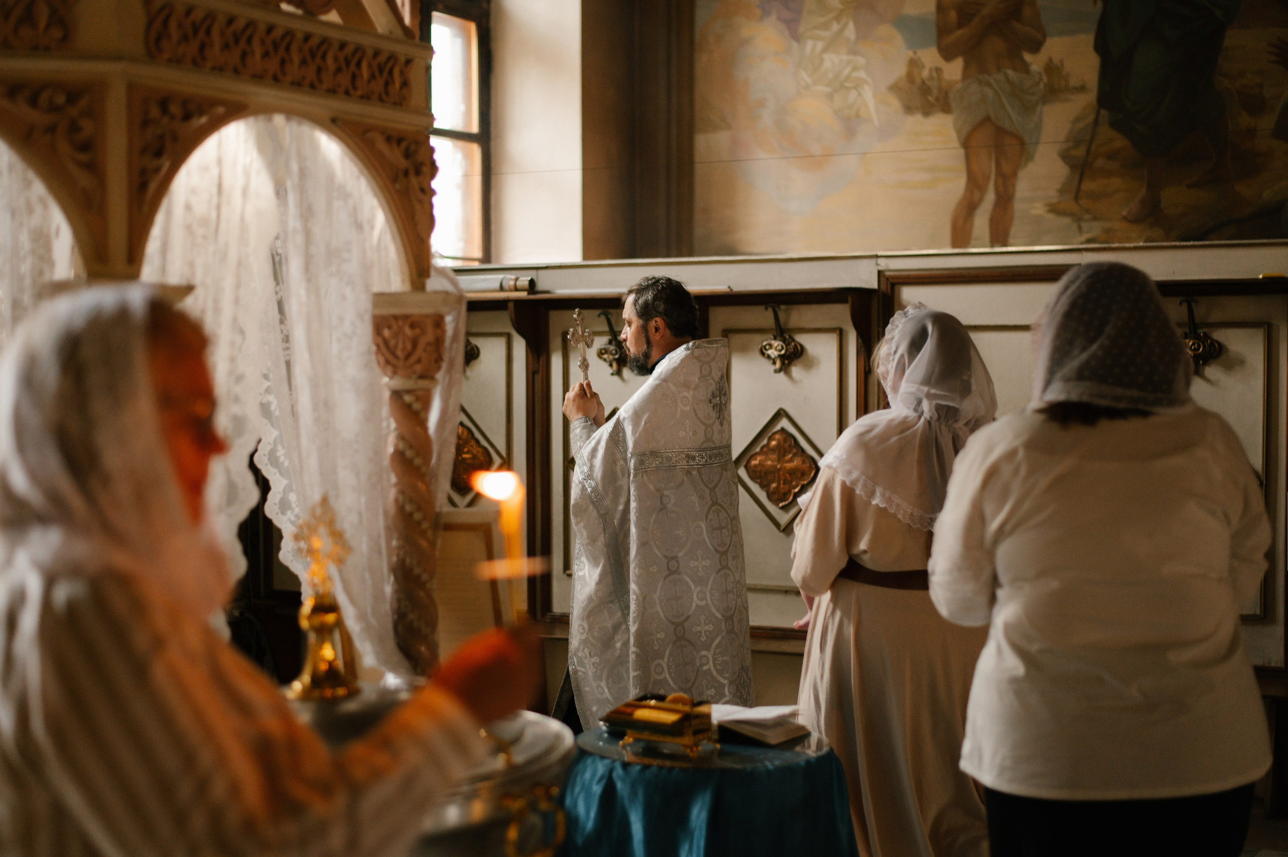 Фотограф на крещение. Фотосессия таинства крещения. Храм Воскресения Словущего в Даниловской Слободе. Семейный и свадебный фотограф в Москве Татьяна Николаева