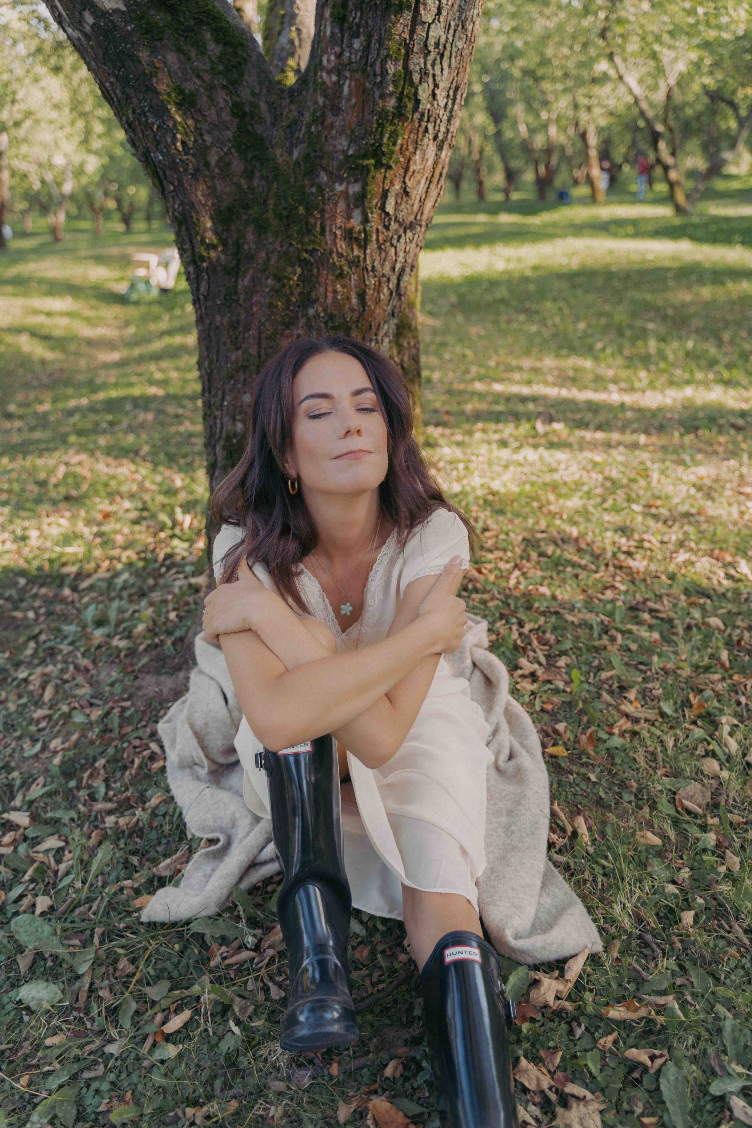 Яблоневый сад и гамак. Фотограф и видеограф в Москве и Абу Даби Мария Кулагина