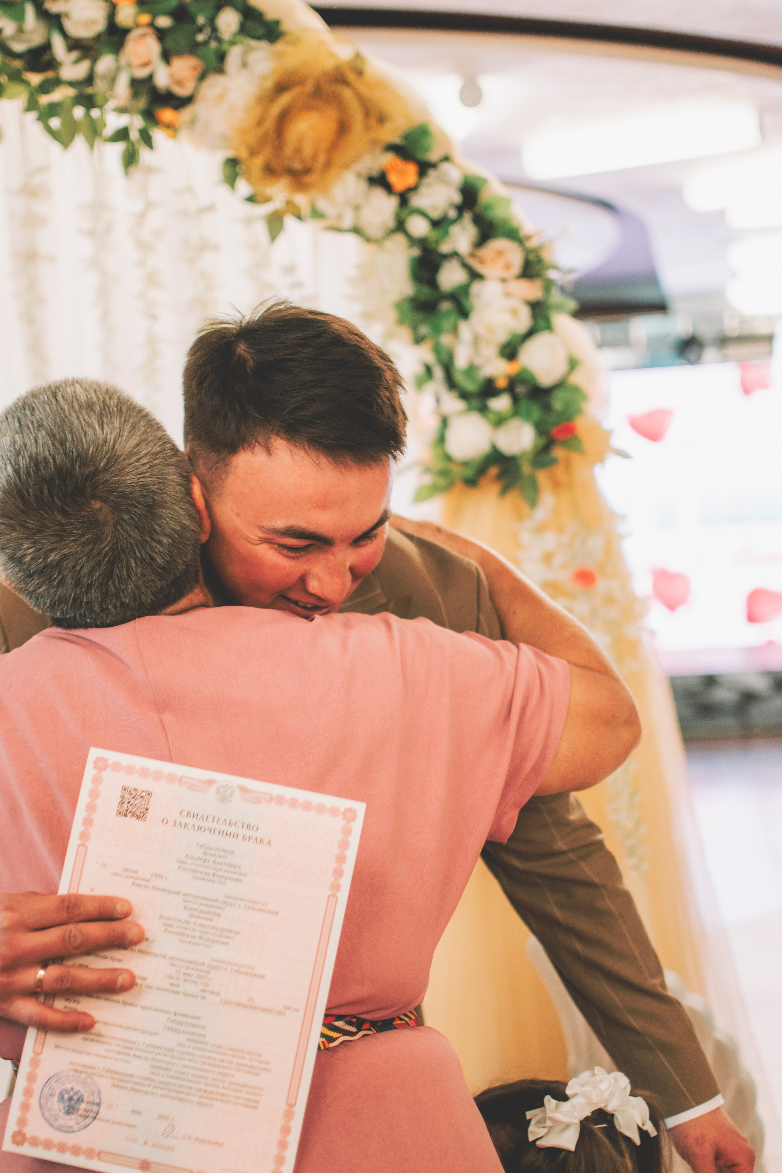 Альберт и Анастасия (Студийная фотосессия, роспись в ДК Нефтяник + фотосессия с гостями). Семейный и свадебный фотограф Губкинский и Ставрополь