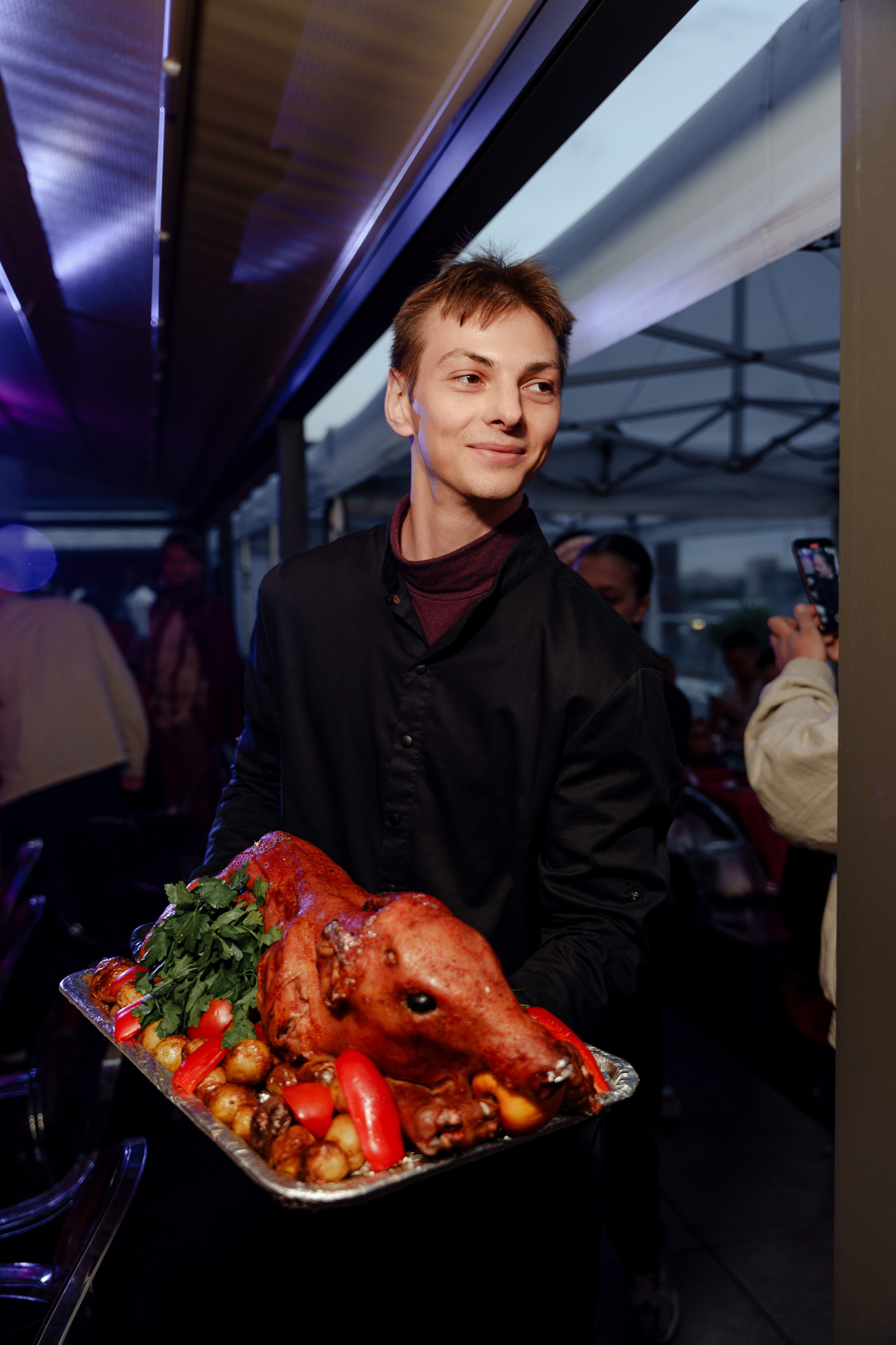 Репортажный фотограф на гендер пати в славянском стиле в Москве. Репортажный фотограф Москва Сергей Дружинин