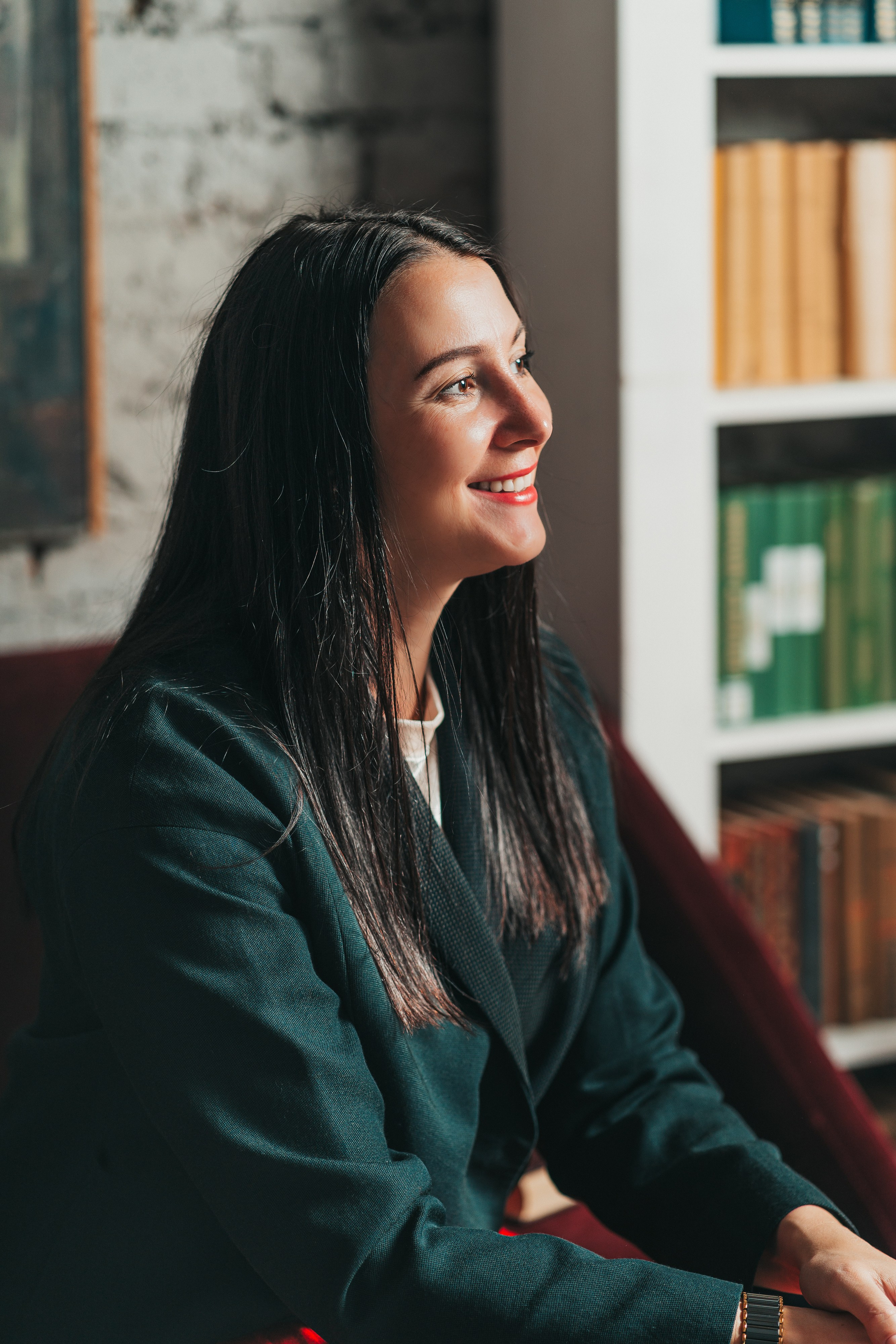 Женский портрет. Школьные альбомы и альбомы для детского сада. Юлия Осипова. Москва