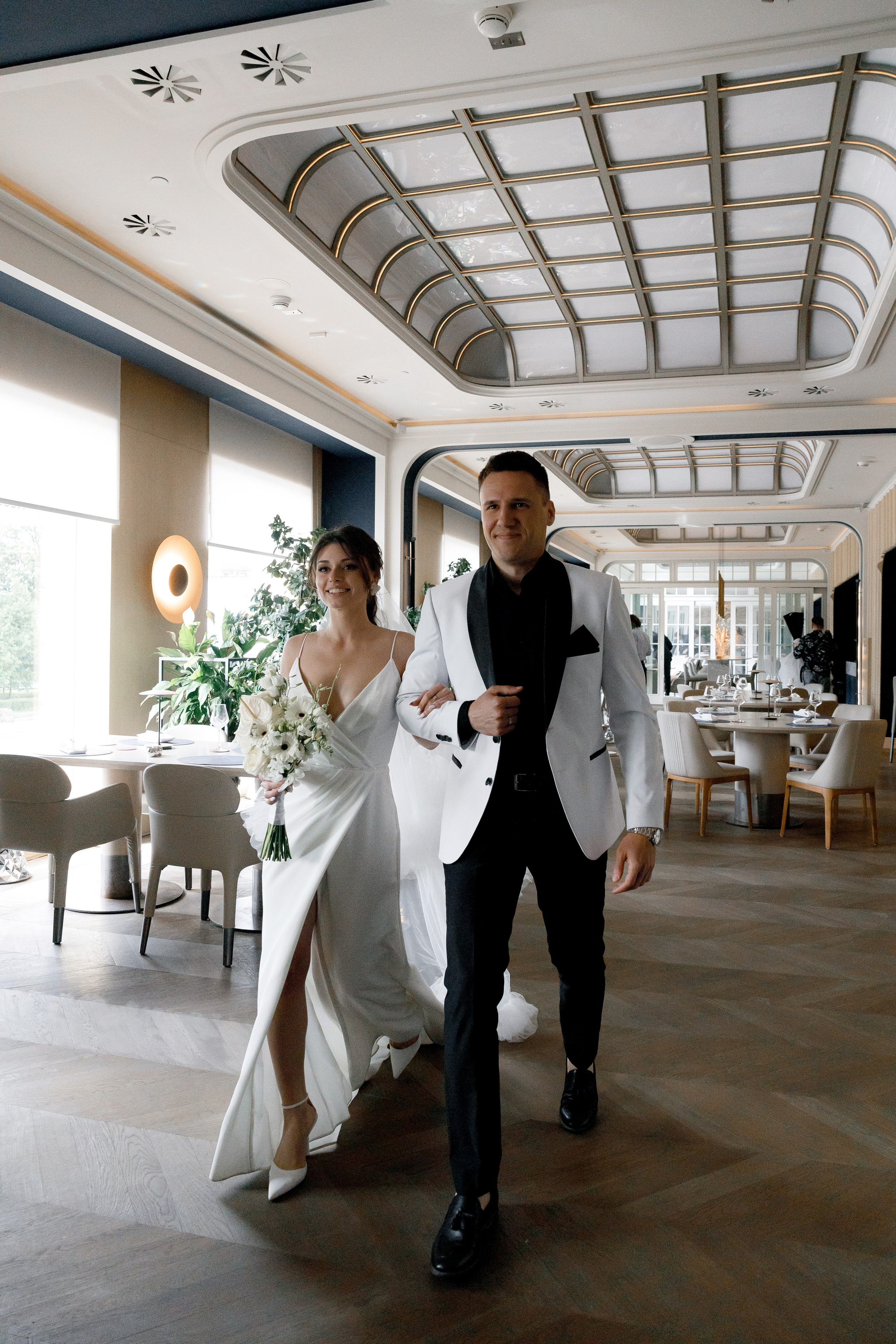 Свадьба в отеле Мовенпик и роспись в Регистрация брака в особняке «Роял». Свадебный фотограф в Москве и Санкт-Петербурге Денис Ходюков