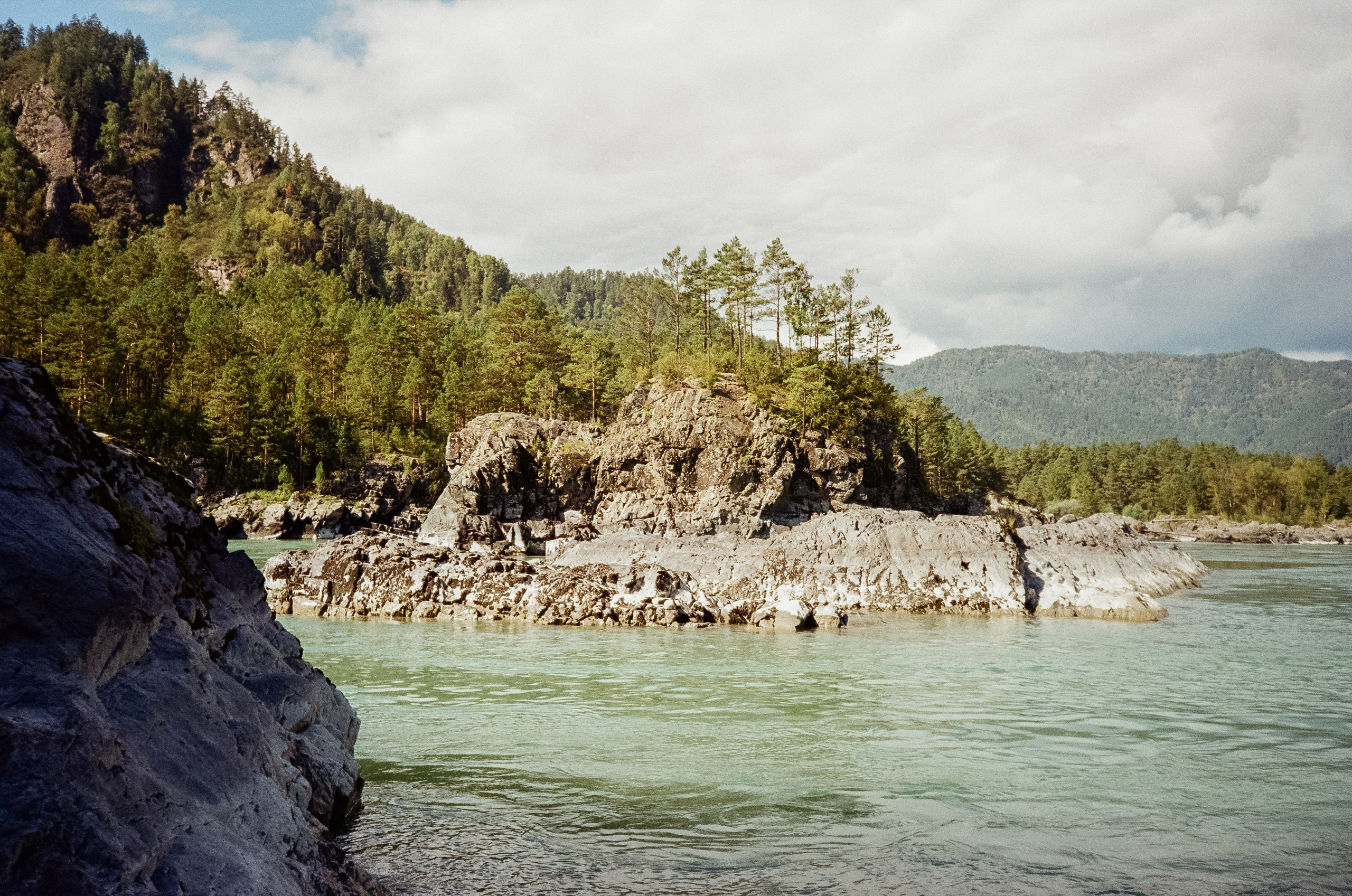 Кедровый остров. Бирюзовая Катунь. Фотограф-документалист Мария Осокина