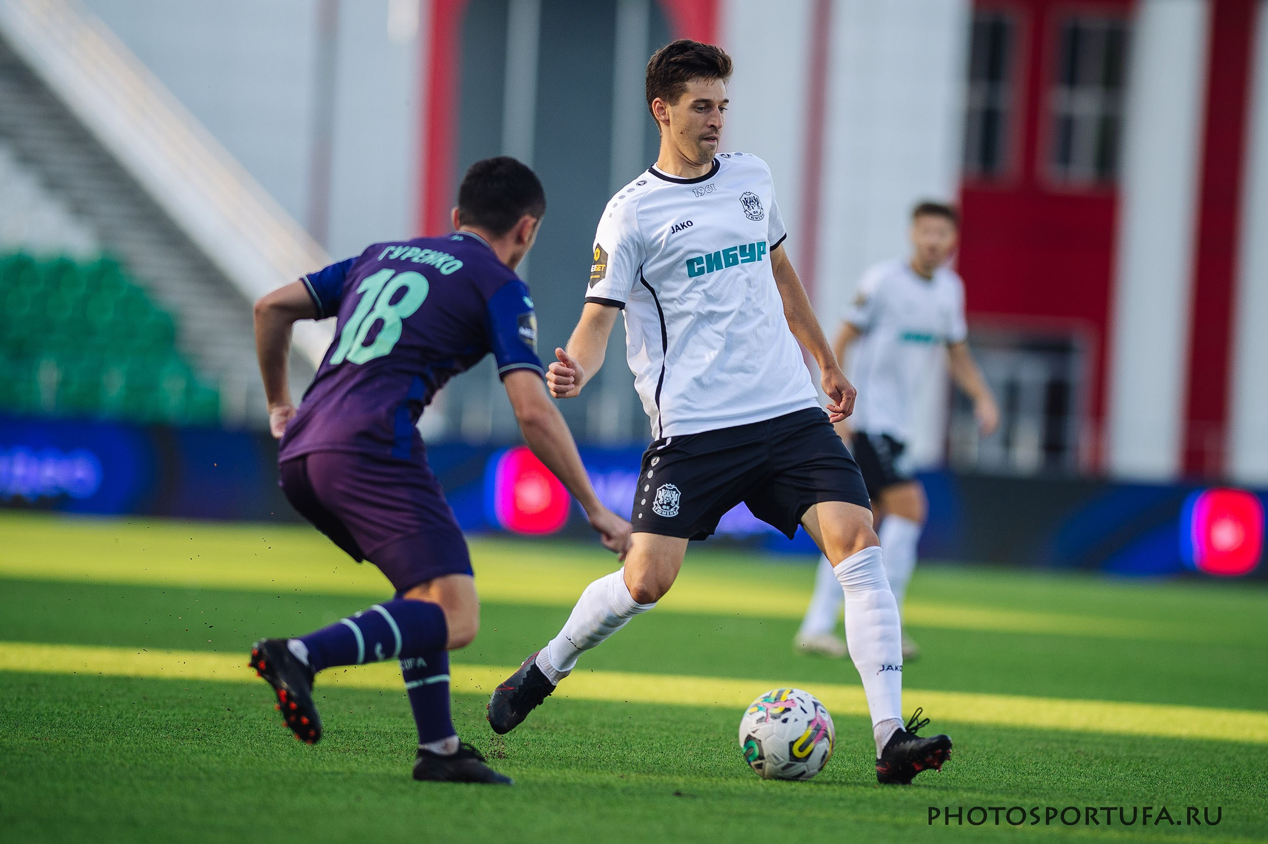 Россия — МЕЛБЕТ — Первая Лига. 4 -й тур «ФК УФА» — ФК «Тюмень». Спортивный фотограф в Уфе Евгений Буров