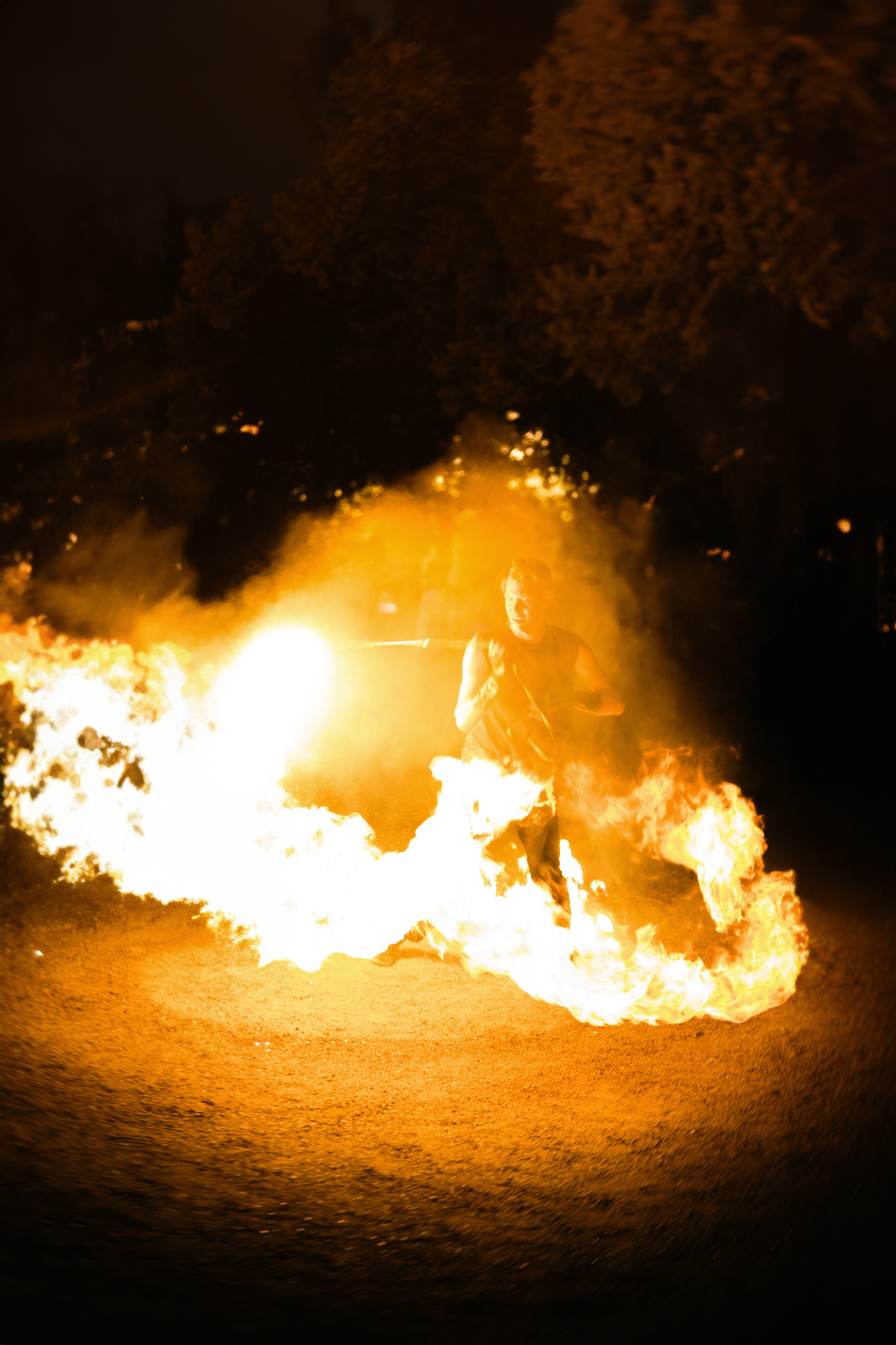 FIRESHOW. ALEXANDER VESELKOV — ФОТОГРАФ | NFT ARTIST | РЕЖИССЕР I VISUAL ARTIST