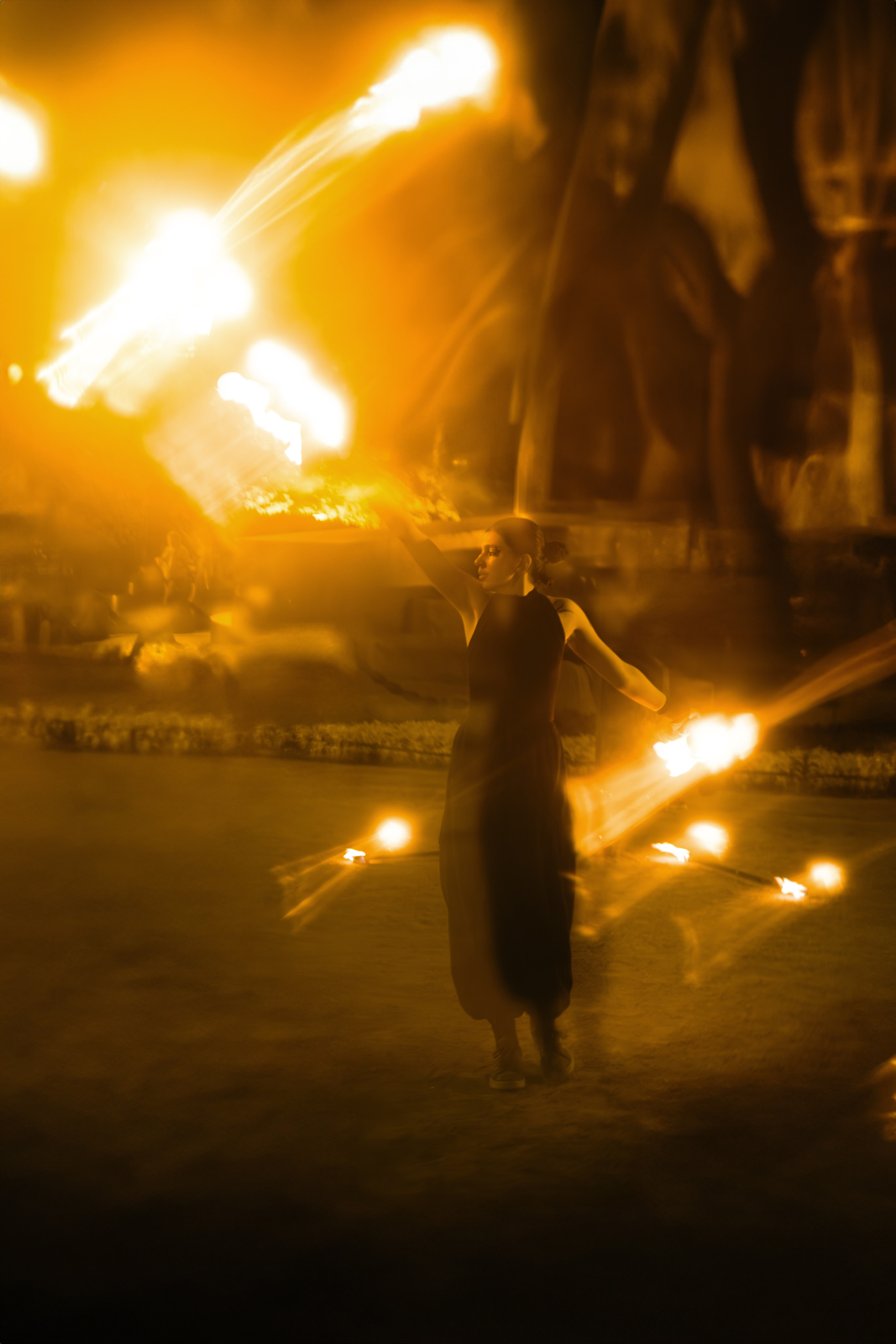 FIRESHOW. ALEXANDER VESELKOV — ФОТОГРАФ | NFT ARTIST | РЕЖИССЕР I VISUAL ARTIST