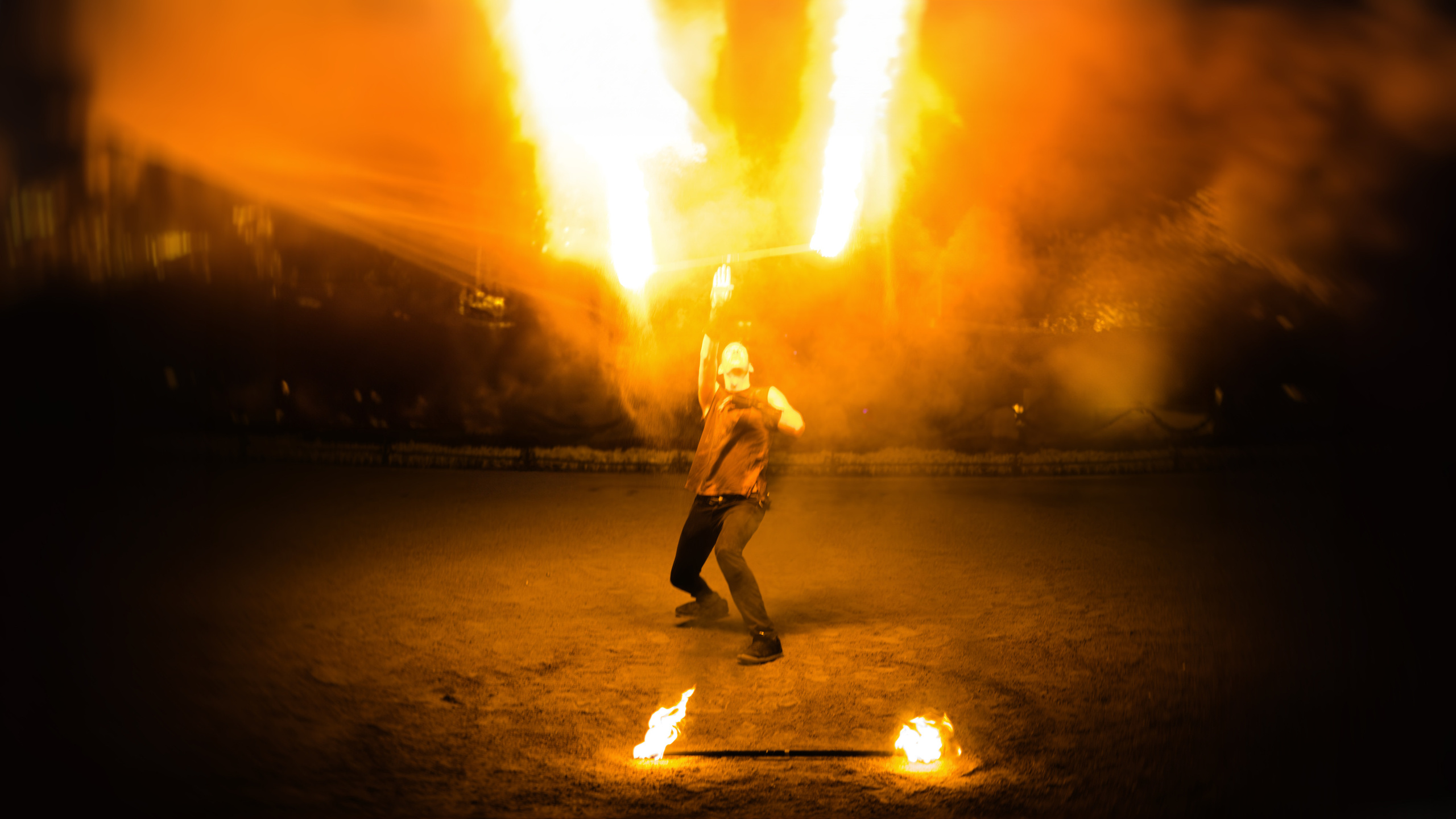 FIRESHOW. ALEXANDER VESELKOV — ФОТОГРАФ | NFT ARTIST | РЕЖИССЕР I VISUAL ARTIST