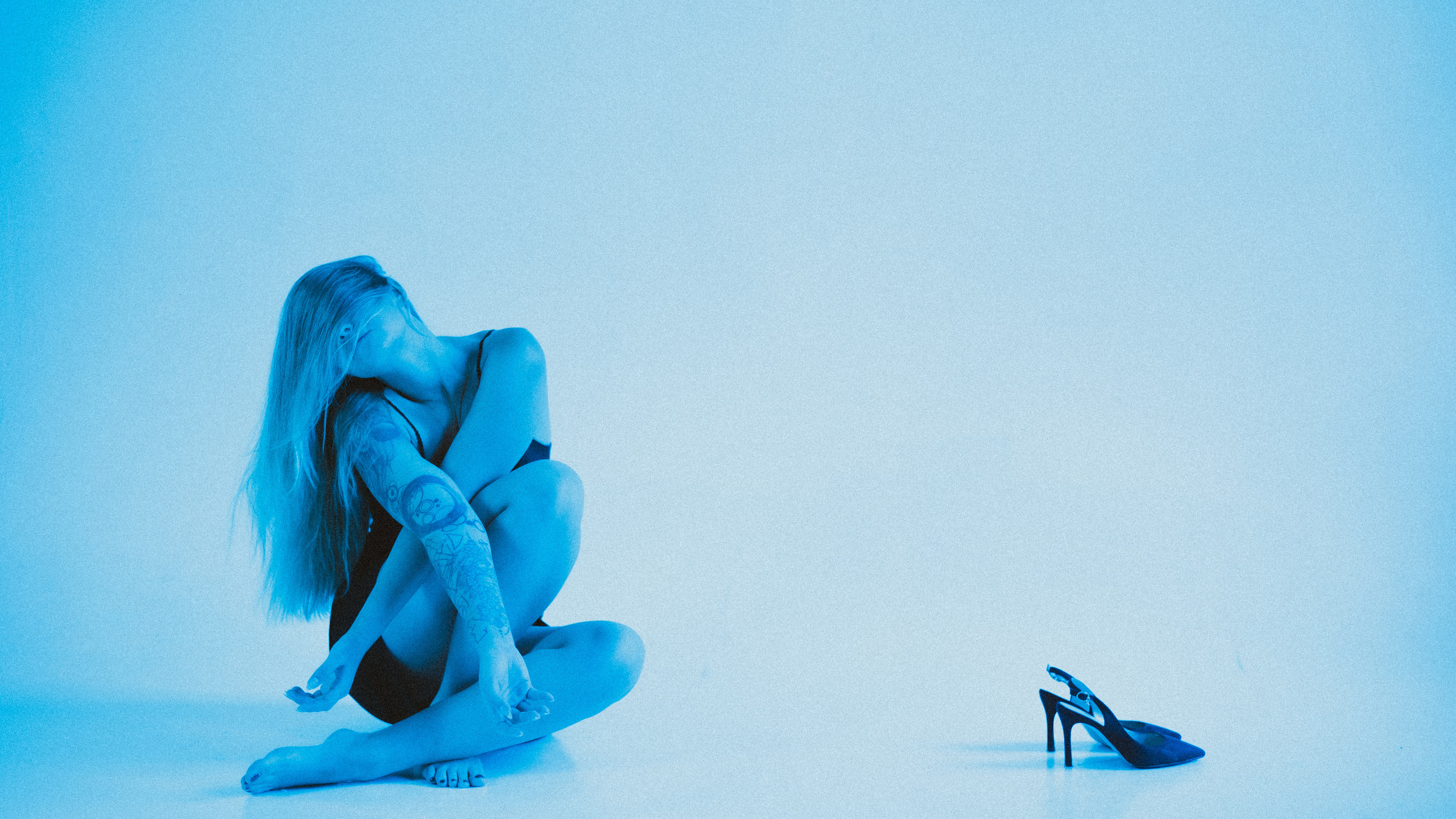 ELEGANT MARIANNA. ALEXANDER VESELKOV — ФОТОГРАФ | NFT ARTIST | РЕЖИССЕР I VISUAL ARTIST