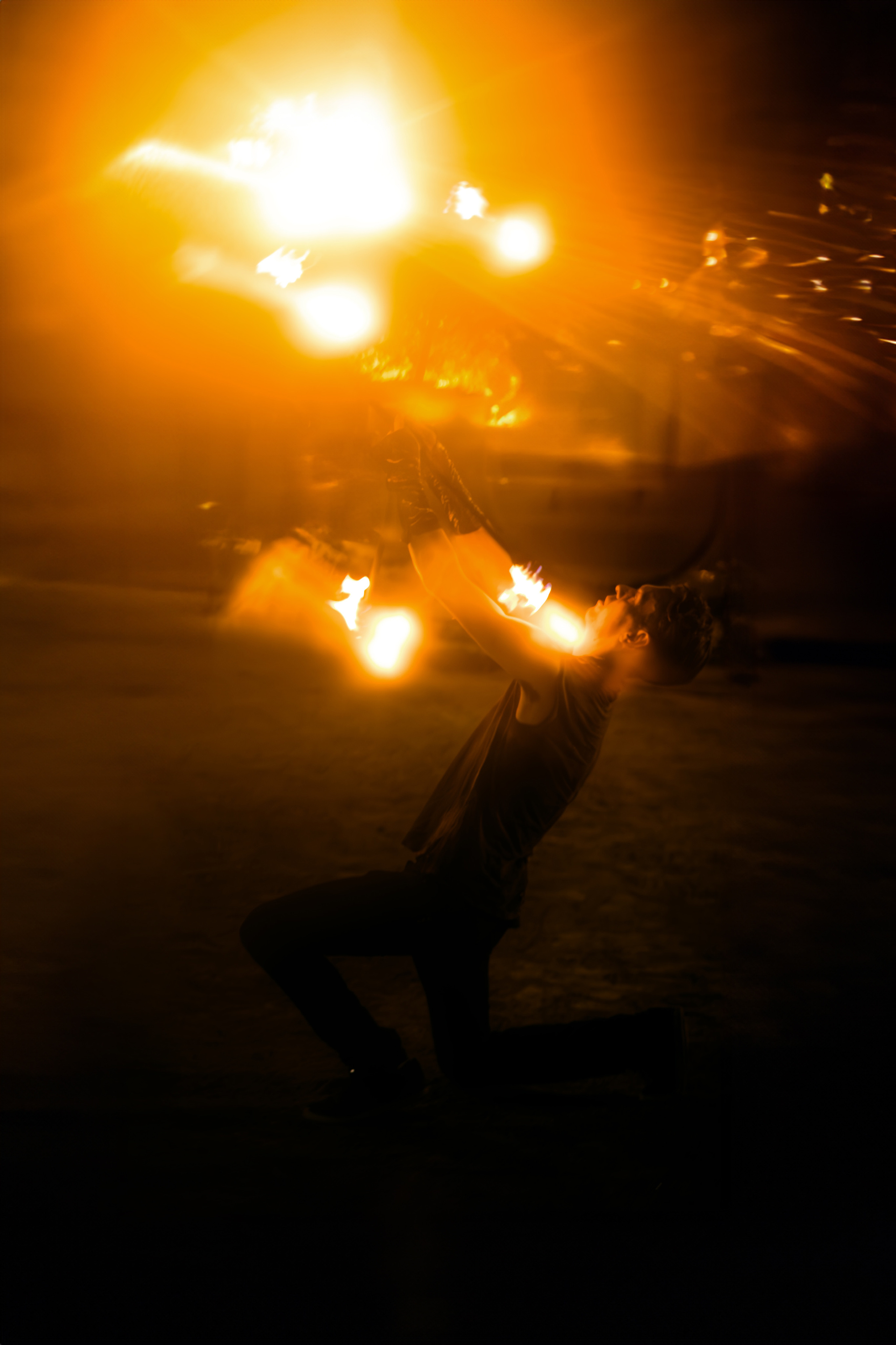 FIRESHOW. ALEXANDER VESELKOV — ФОТОГРАФ | NFT ARTIST | РЕЖИССЕР I VISUAL ARTIST