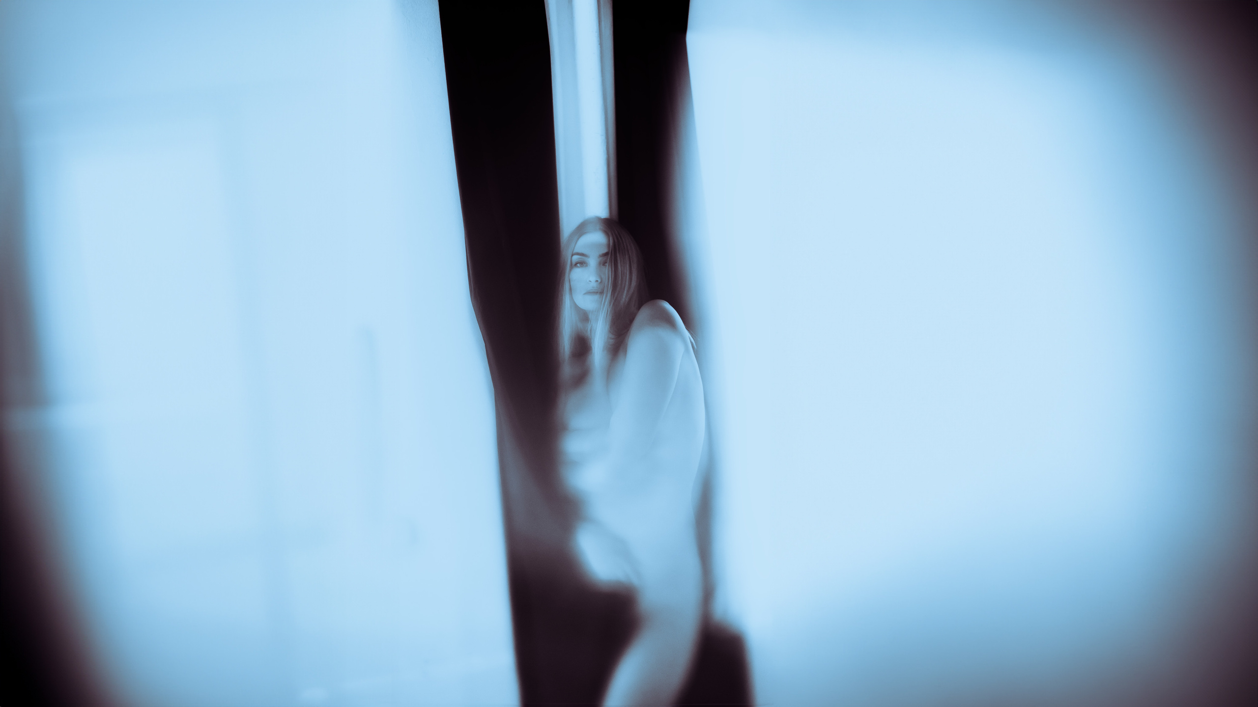 Phantom Marianne. ALEXANDER VESELKOV — ФОТОГРАФ | NFT ARTIST | РЕЖИССЕР I VISUAL ARTIST