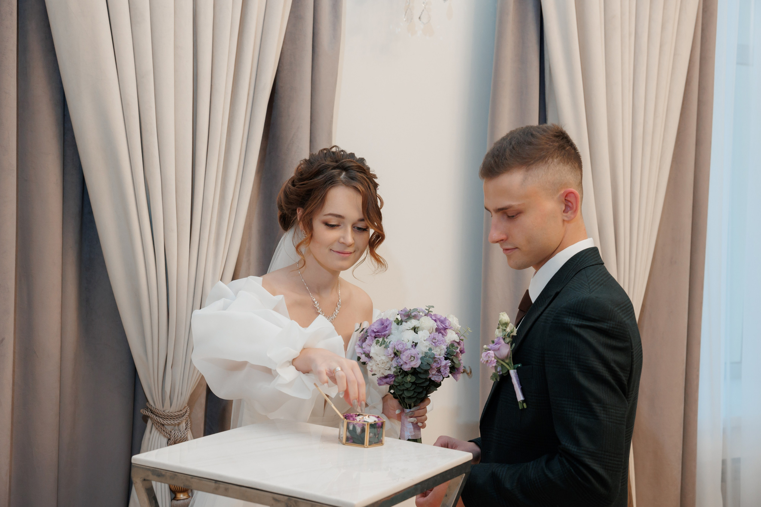 Константин и Дарья, ЗАГС ВДНХ, отель Soluxe, ресторан «Антик». Свадебный и репортажный фотограф (Москва, Королев и другие)