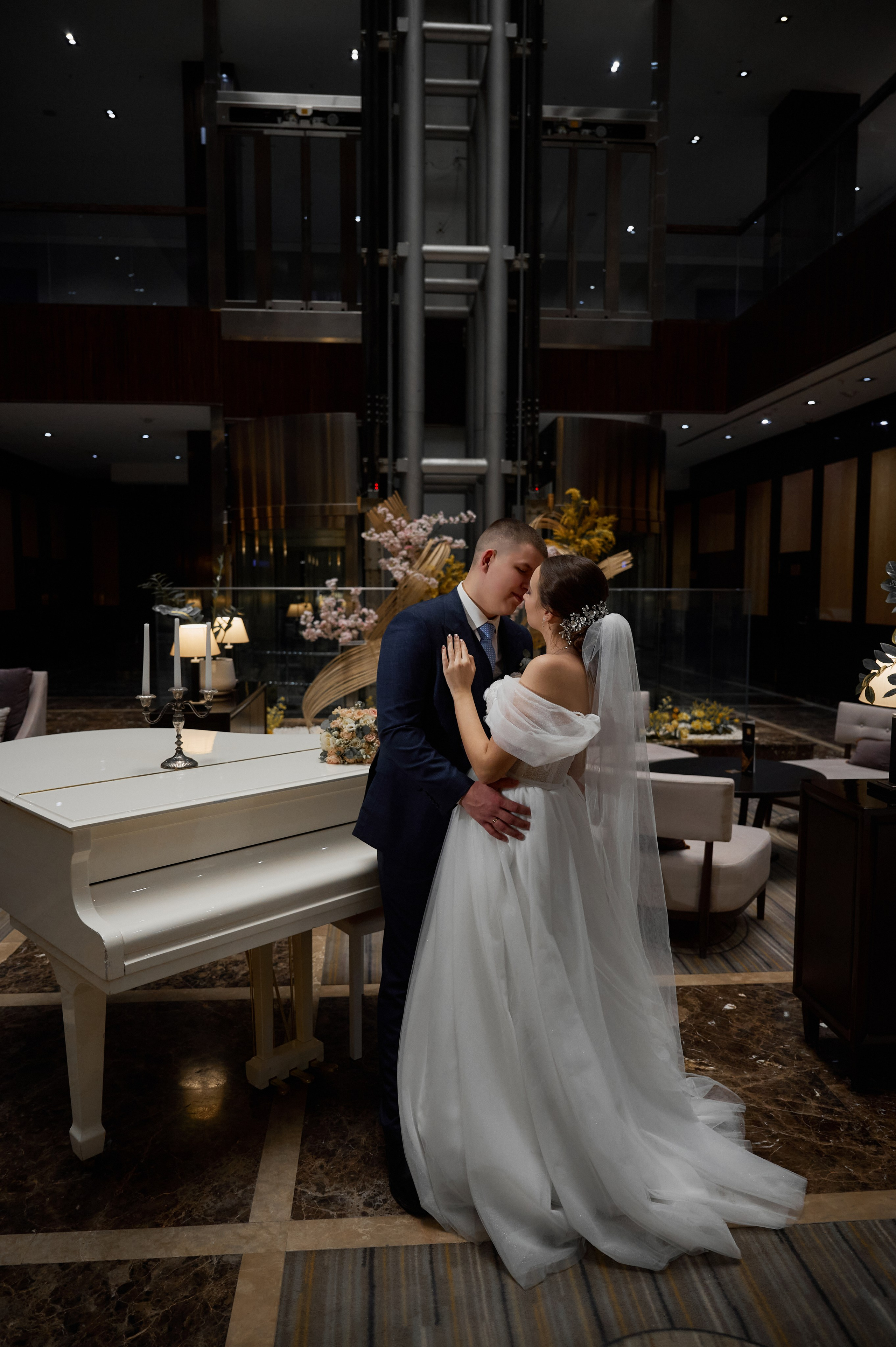 Свадебная фотосессия в СК Рояль Тула. Свадебный фотограф в Туле Никита Беляев