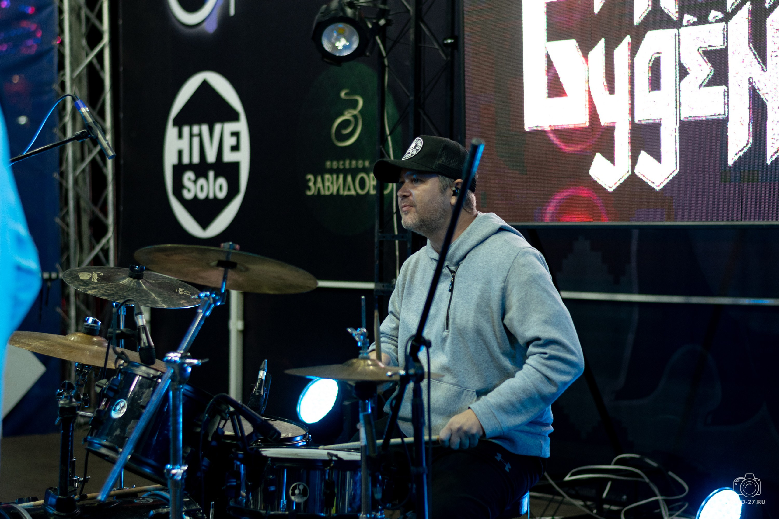 Антон Курдюмов фотограф в Хабаровске Рина Курдюмова фото27 foto27 Антон Дорофеев репортажный репортаж документалист Тони и Рина фотосоздатели Международный фестиваль Рок в защиту животных Хабаровск