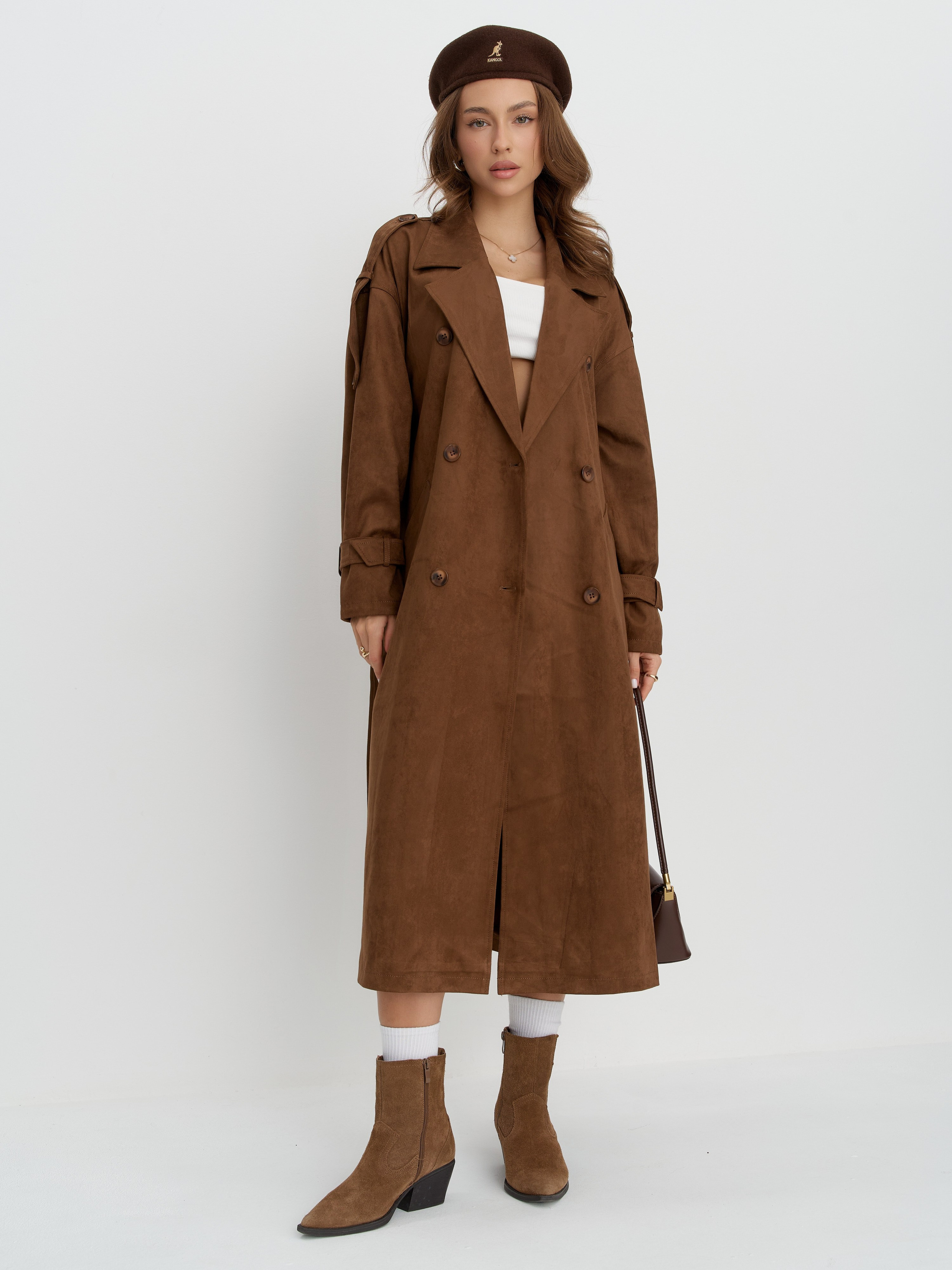 Тренчи. Фотограф для маркетплейсов в Москве