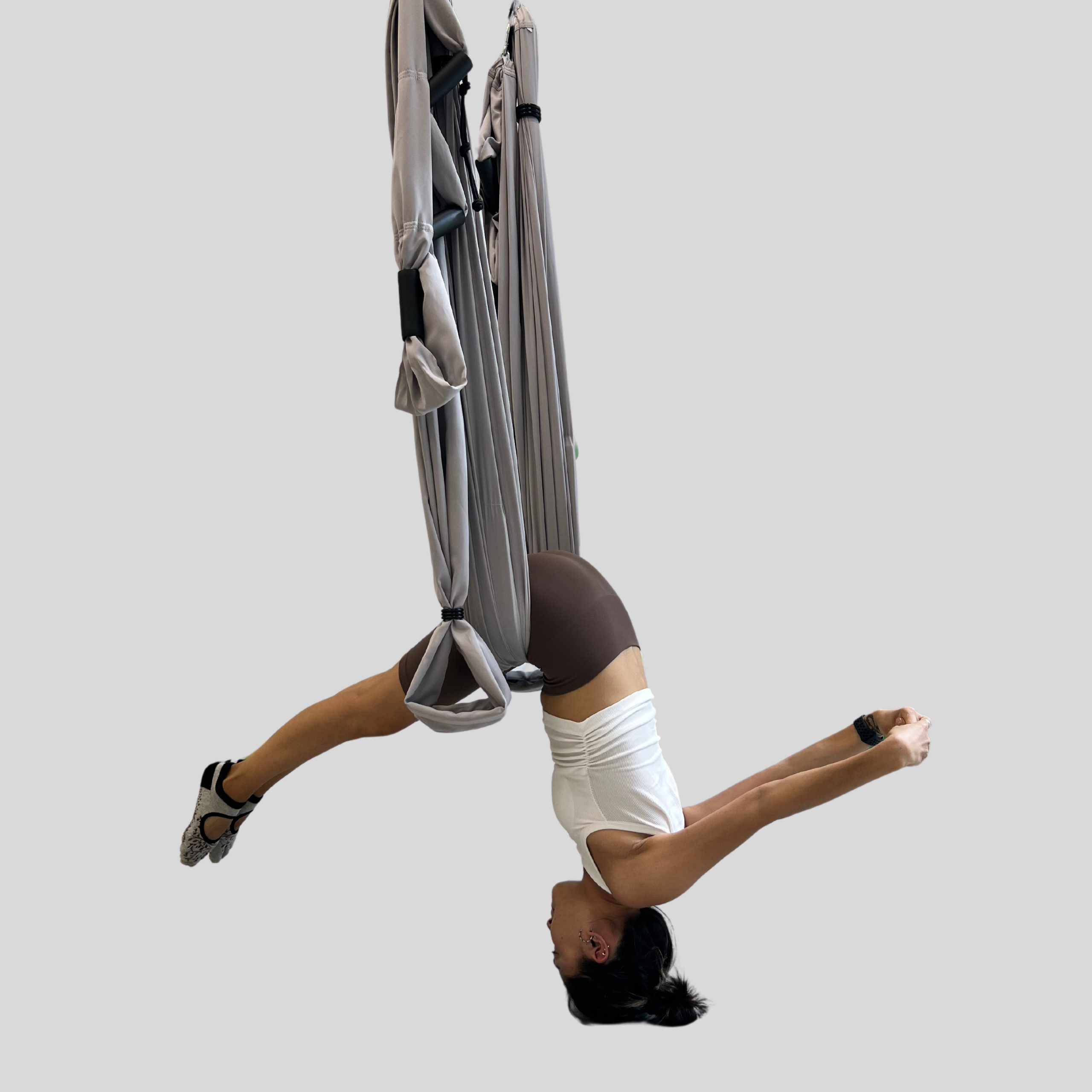 Флай йога, aerial yoga, аэро йога, связка в гамаке, позы в гамаке, aerial yoga exercise, fly yoga practice, fly yoga low, низкий гамак. Преподаю и провожу обучение по флай йоге