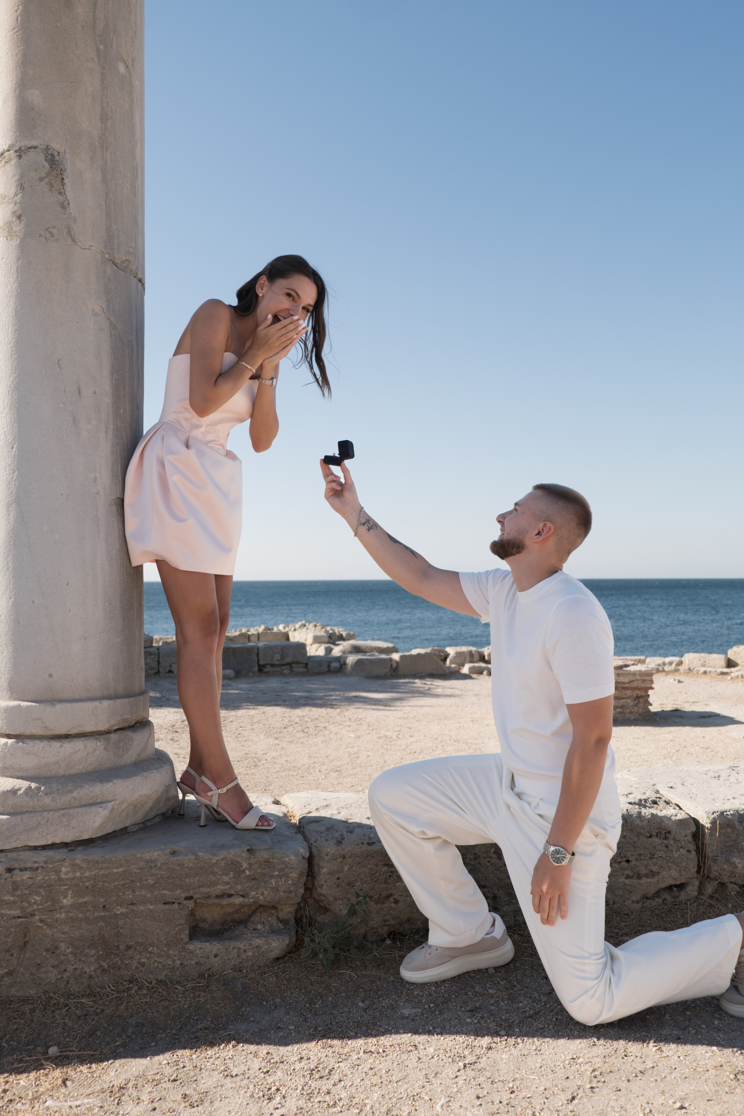 Индивидуальная фотосессия. Разные фото. Профессиональная фотосъемка в Крыму. Натуральные эмоции и живые кадры. Забронируйте дату прямо сейчас!