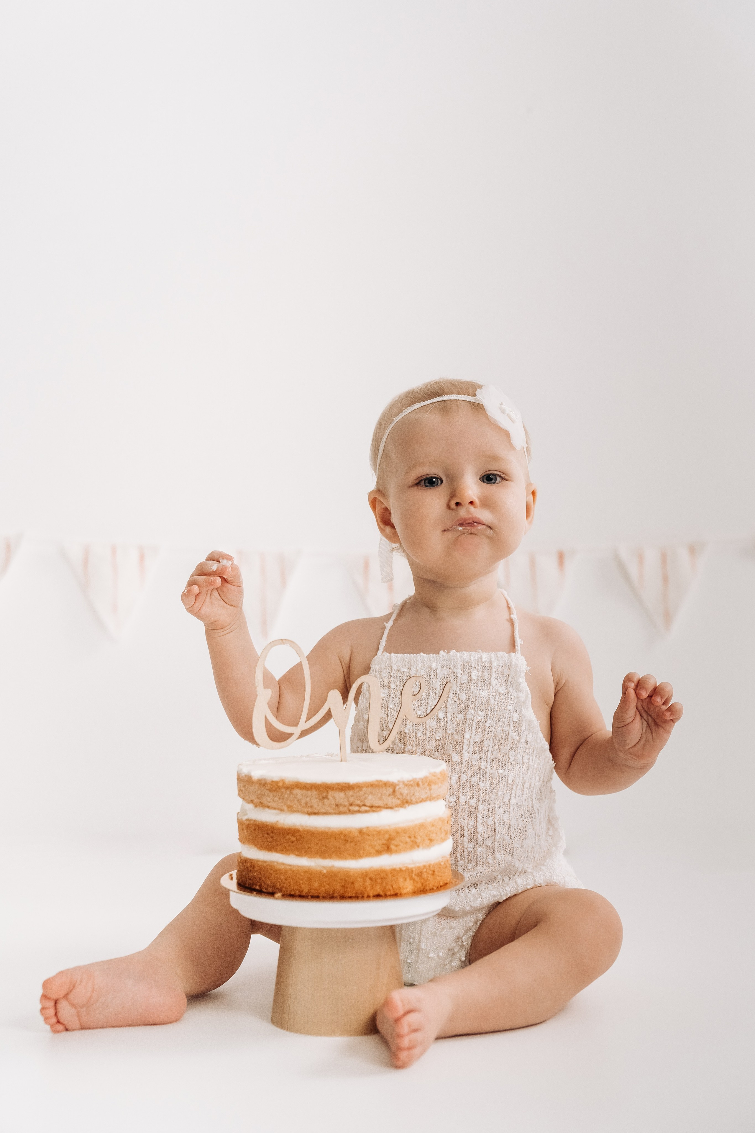 Фотосессия на годик Анюте. Семейный фотограф СПб Анастасия Василь. Фотосессия на годик