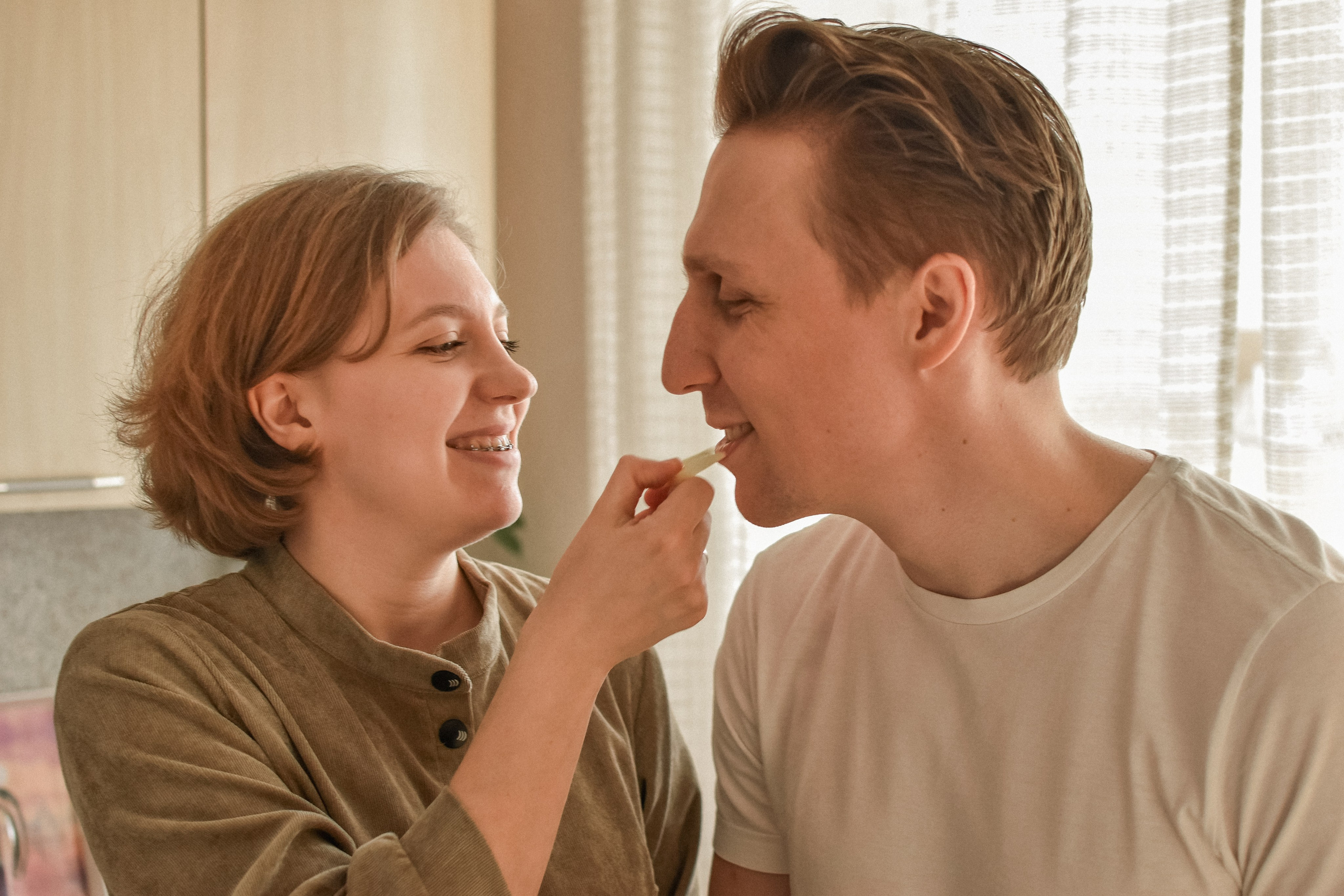 Шарлотка по-семейному: рецепты, улыбки и любовь. Фотограф Мария Бесштанькина