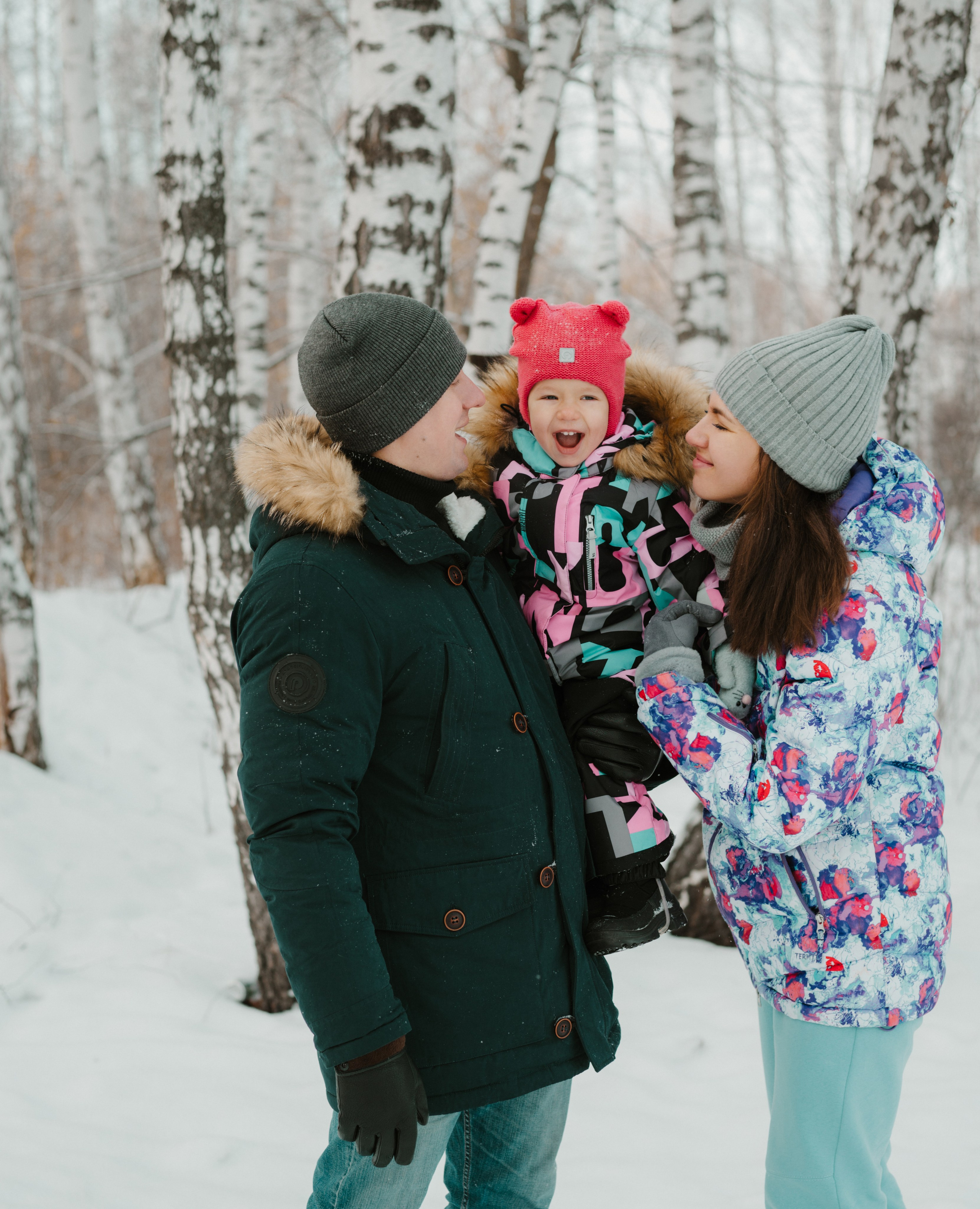 Прогулочная семейная фотосессия