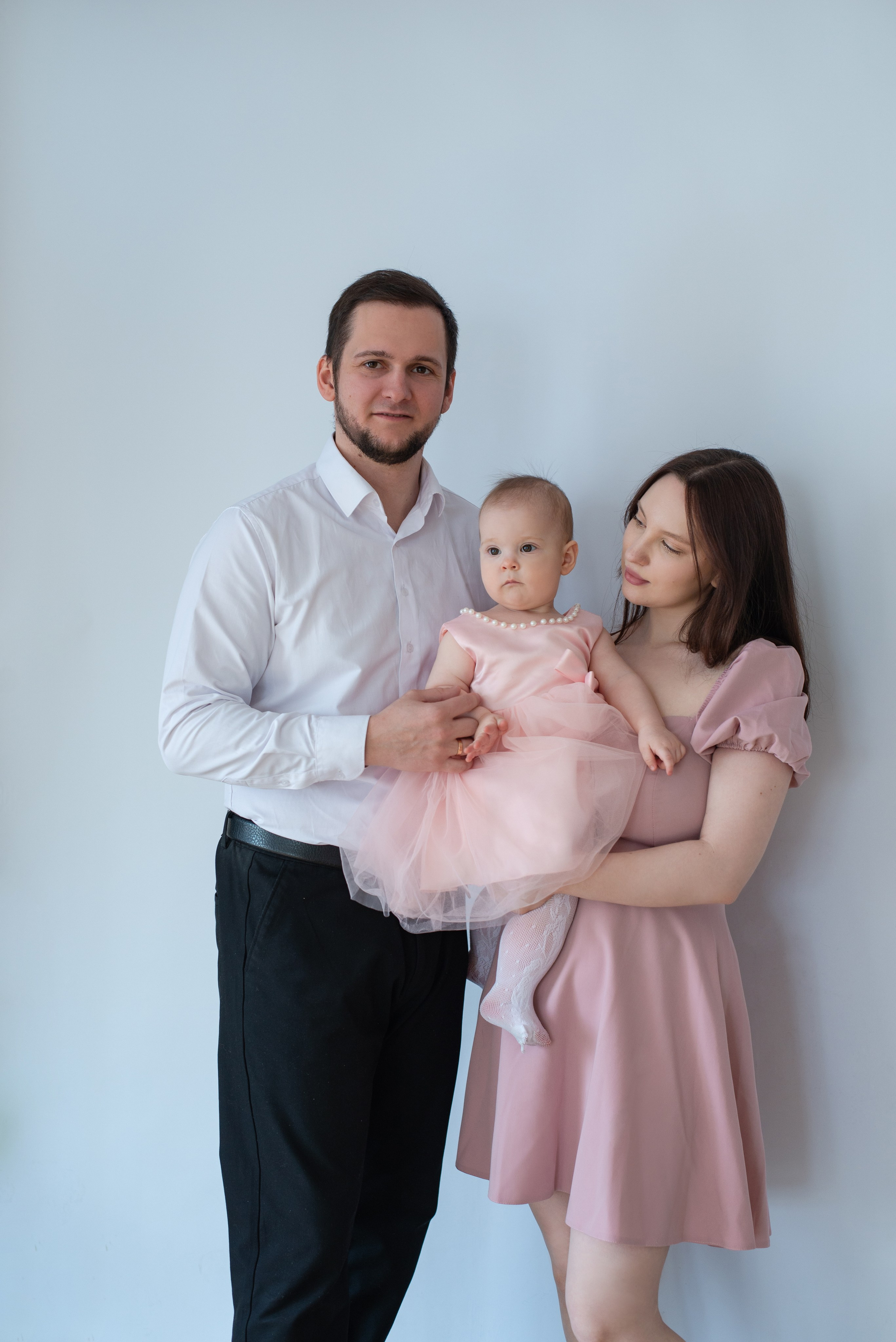 Семейная фотосессия на 1 годик малышке. Фотограф Челябинск Владлена