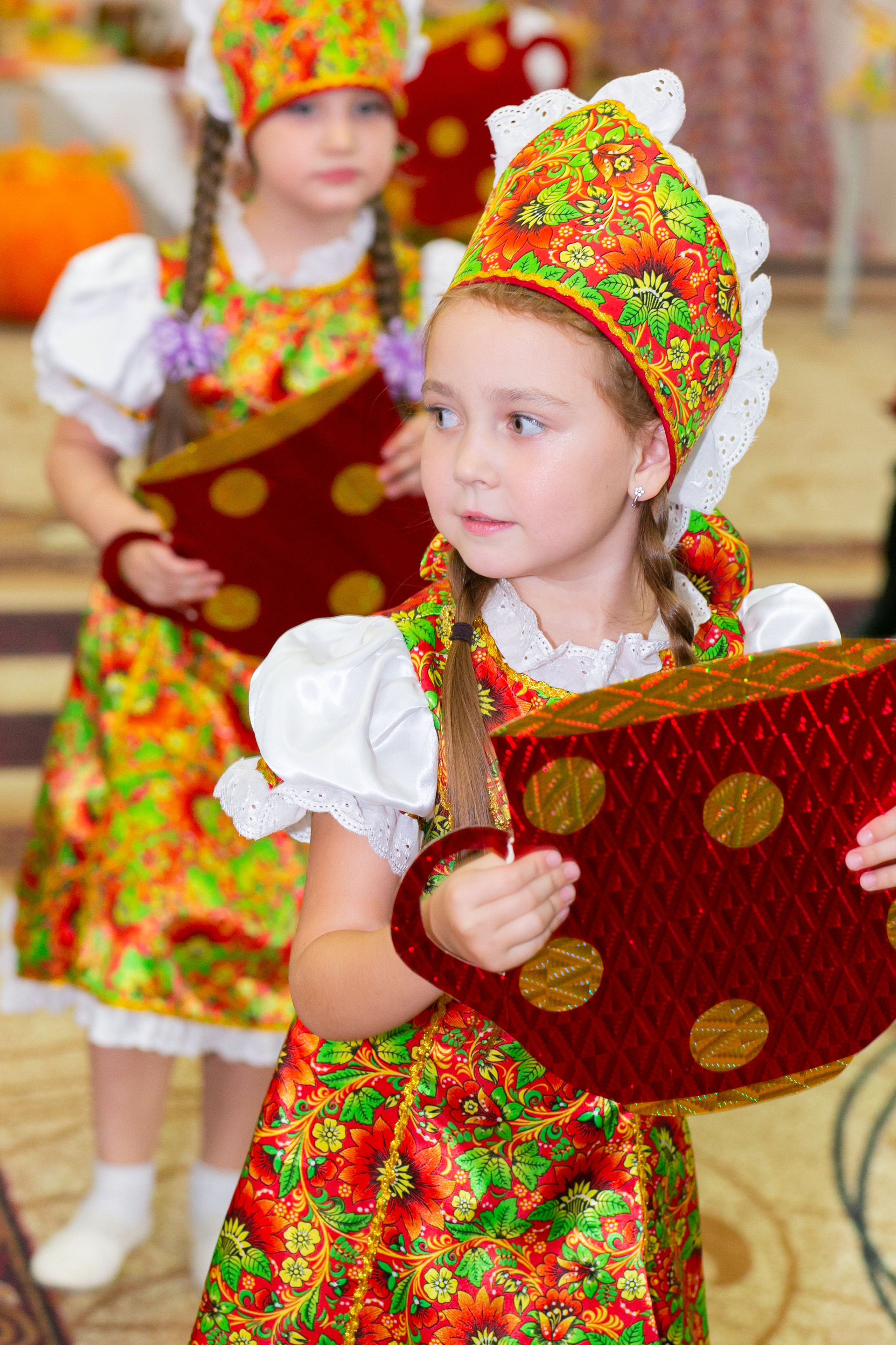 Выпускные и Утренники. Фотограф новорожденных и семейный фотограф НСО г. Бердск Марина Львова