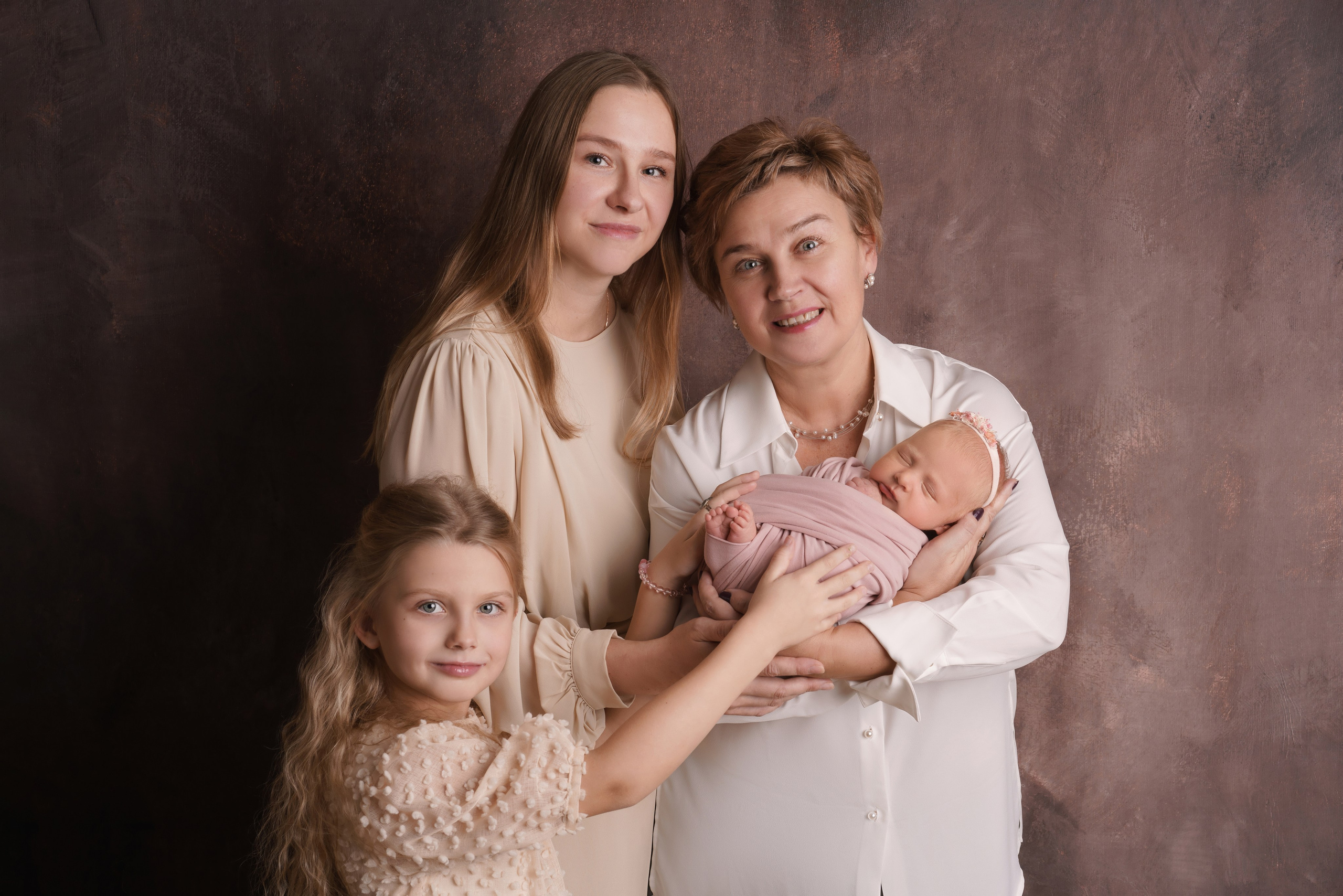 Семейные фотосессии с новорожденными | Трогательные кадры малышей и их близких в Москве и МО. Фотосессия новорожденных в Москве и Московской области | Профессиональный фотограф newborn — Татьяна Иванова