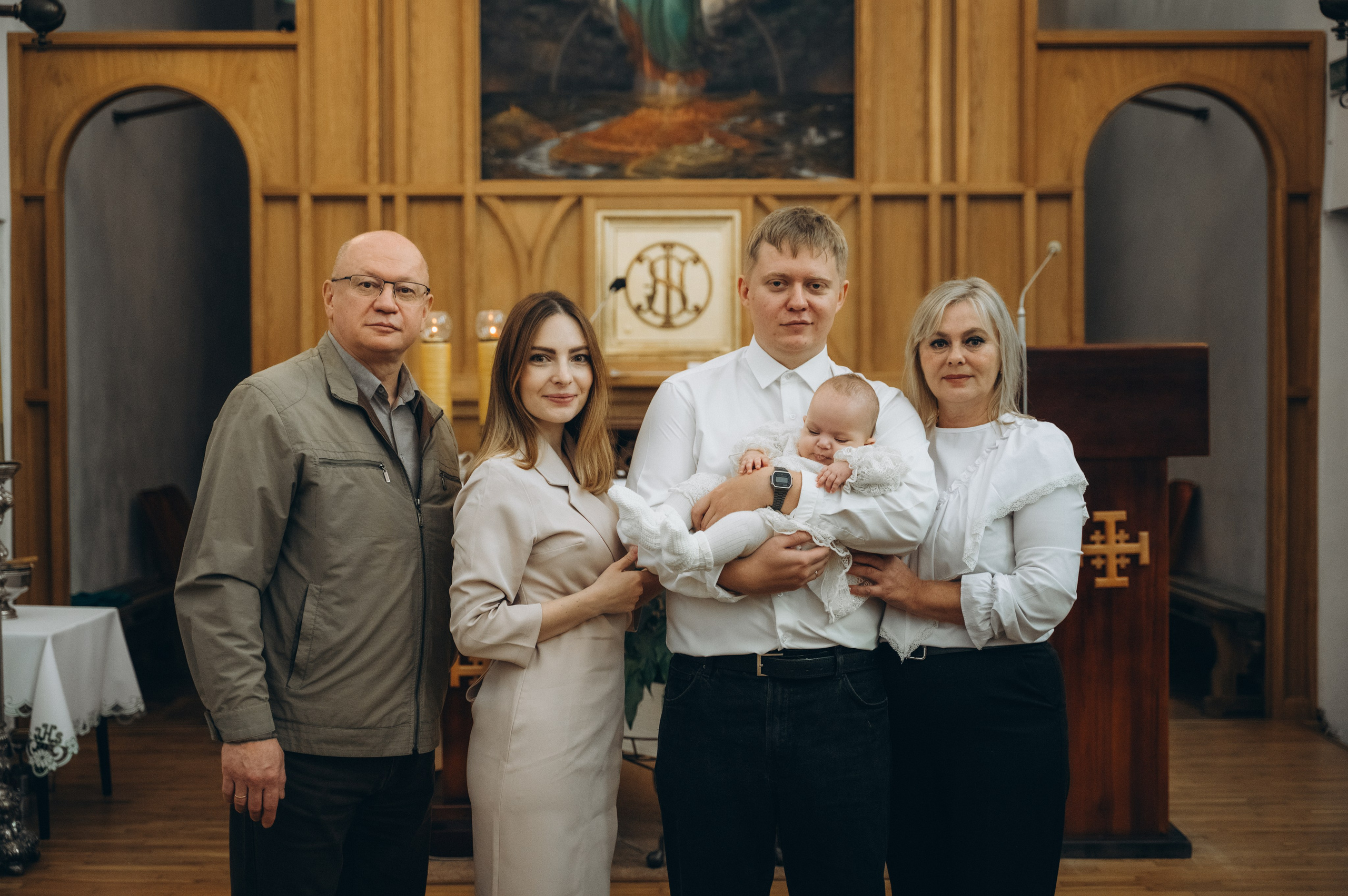 Крещение Эмили (Золотогорский костёл Пресвятой Троицы). Семейный фотограф в Минске Дарья Дреко