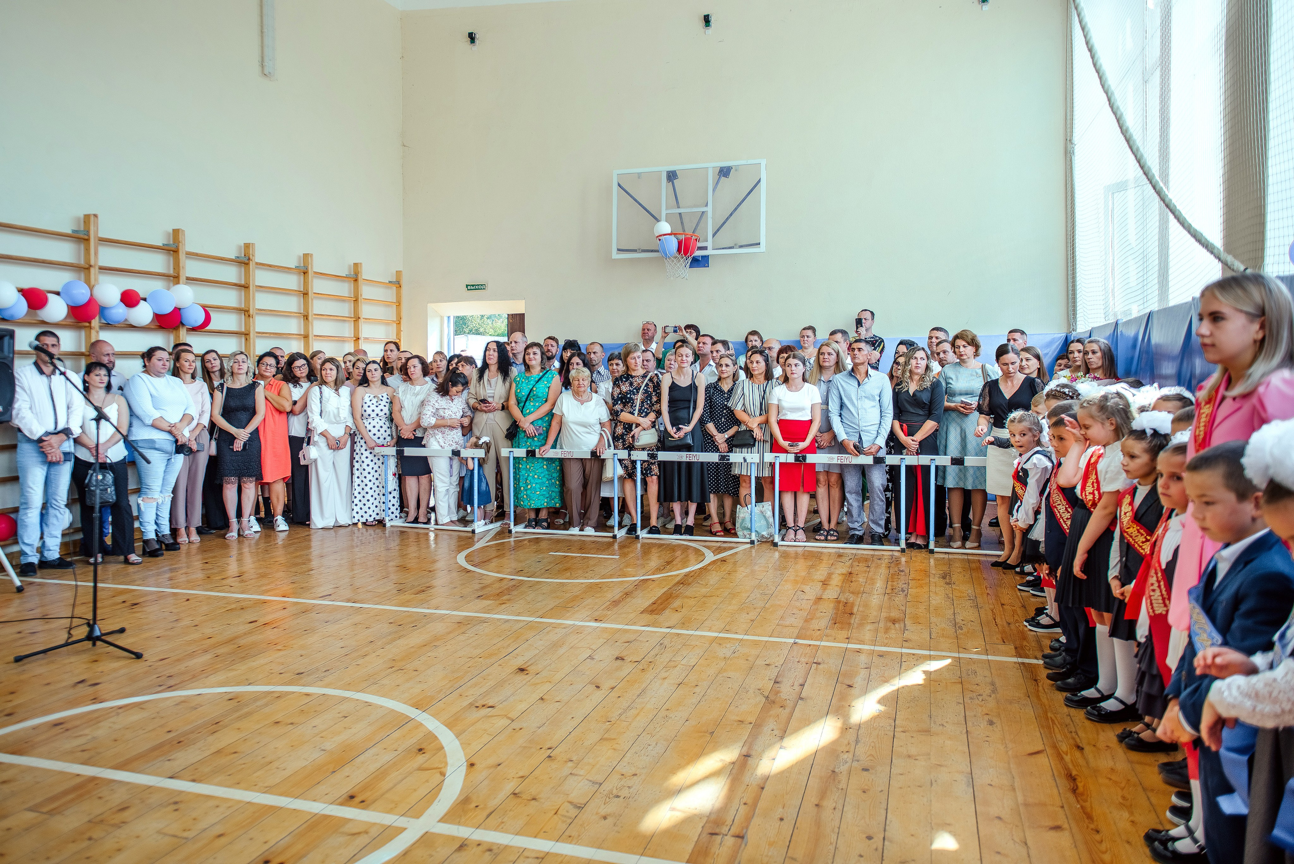 Линейка 2024. Фотограф Галина Лисанова, г. Брянск