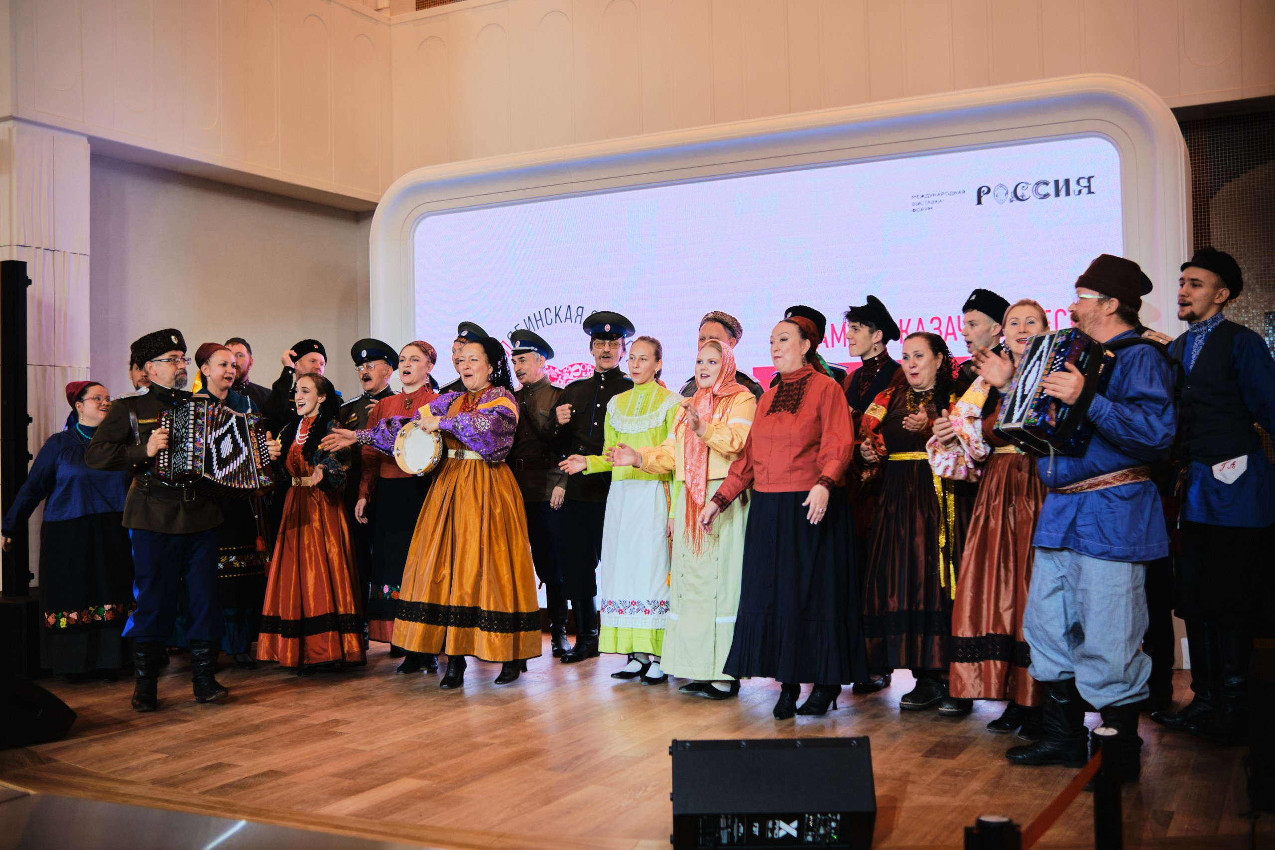 ВДНХ × Выставка «Россия». Матвей Яворский — фотограф в Челябинске